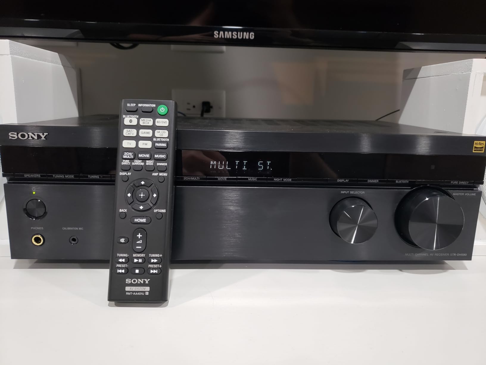 Sony STRDH590 5.2 Channel Surround Sound Home Theater Receiver: 4K HDR AV Receiver with Bluetooth,Black customer photo 2