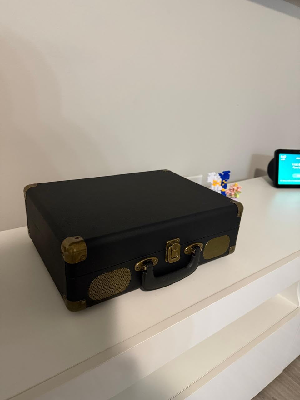 Retrolife Vinyl Record Player 3-Speed Bluetooth Suitcase Portable Belt-Driven Record Player with Built-in Speakers RCA Line Out AUX in Headphone Jack Vintage Turntable, Black customer photo 1