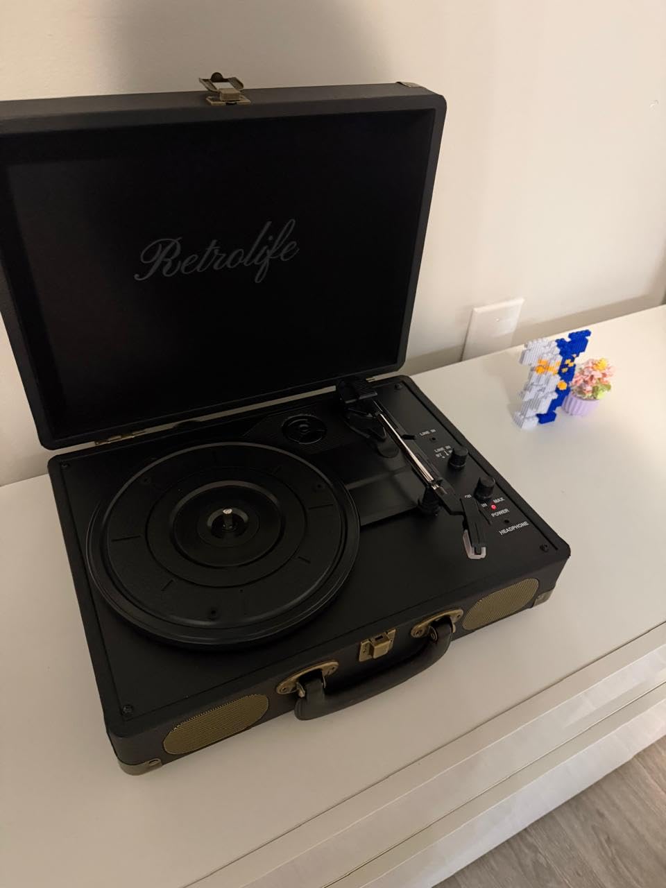 Retrolife Vinyl Record Player 3-Speed Bluetooth Suitcase Portable Belt-Driven Record Player with Built-in Speakers RCA Line Out AUX in Headphone Jack Vintage Turntable, Black customer photo 2