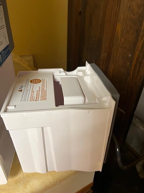 AEOCKY 4500 Sq.Ft Energy Star Most Efficient 2025 Dehumidifier, Max 80 Pint/Day Smart Compressor Dehumidifier with Drain Hose, Intelligent Humidistat,for Basement,Bedroom,Home,Bathroom customer photo 1