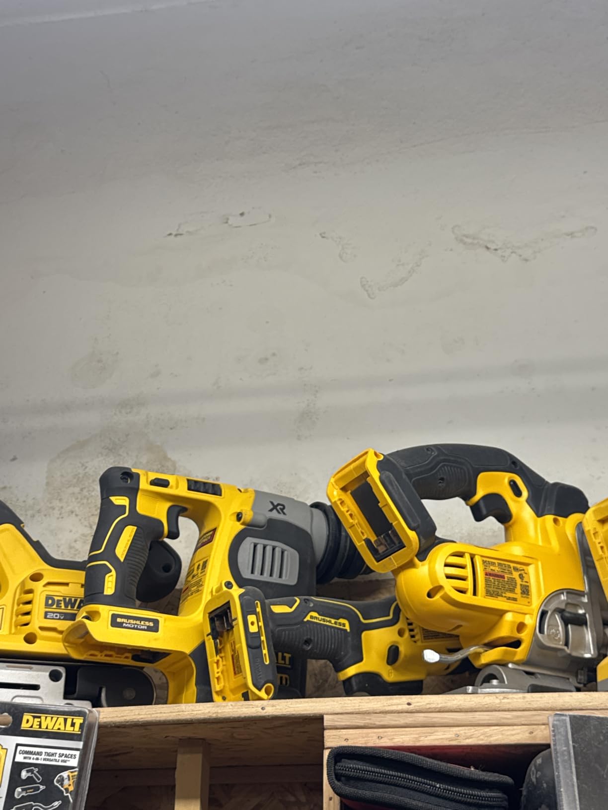DEWALT 20V MAX SDS Rotary Hammer Drill, Cordless, 3 Application Modes, Bare Tool Only (DCH273B) customer photo 1