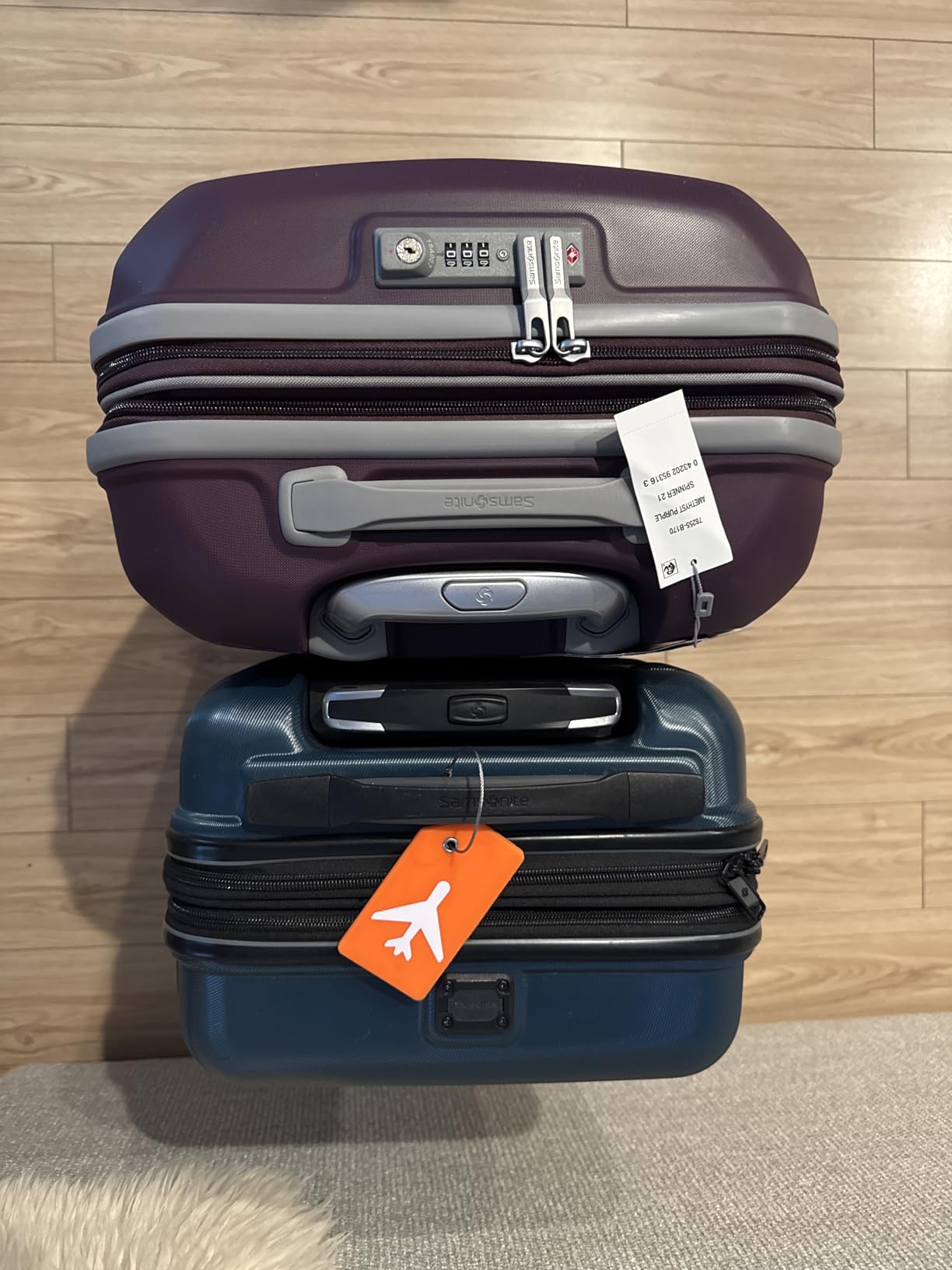 Samsonite Freeform Hardside Carry-On Luggage with Spinner Wheels - Hardshell Suitcase - TSA, Airline-Approved - Expandable Hard Shell, Smooth Rolling Wheels for Lightweight Travel - Black customer photo 2