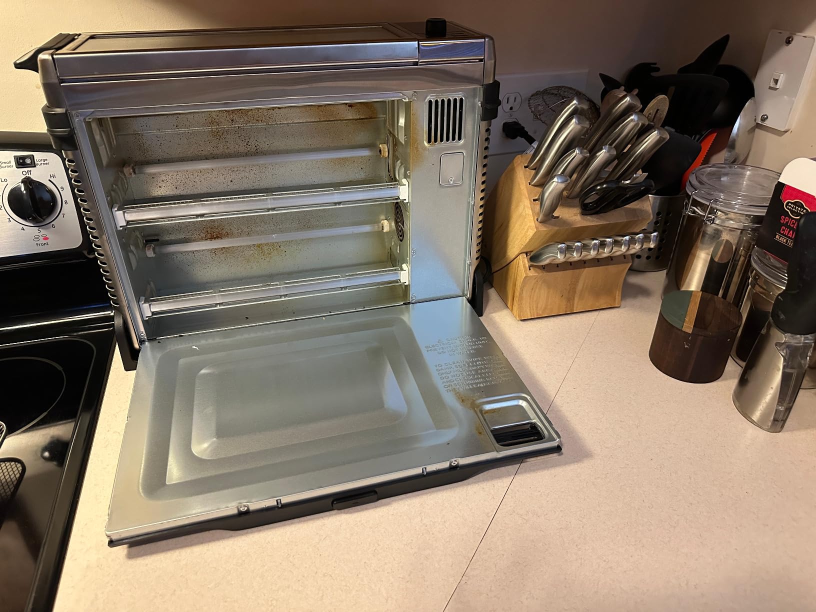 Ninja Digital Air Fry Countertop Oven, 8-in-1, XL, Silver, SP101 | Air fry, air roast, broil, bake, toast, bagel, dehydrate, keep warm, 1800W, Flip up & away customer photo 1