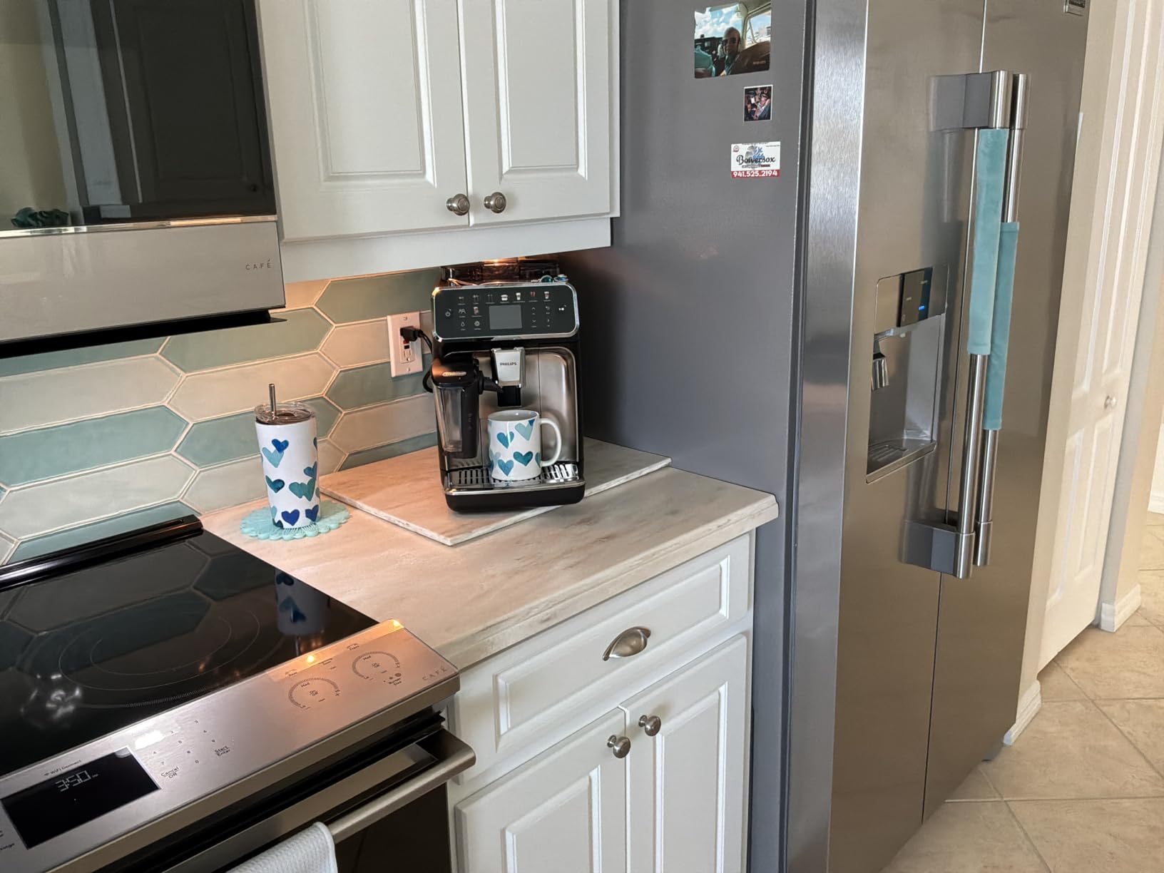 PHILIPS 5500 Series Fully Automatic Espresso Machine, LatteGo Milk System, Integrated Grinder, 20 Hot & Iced Coffee Pre-Sets, Quick Start, SilentBrew, 15-Bar Pressure, Black Chrome (EP5544/94) customer photo 1