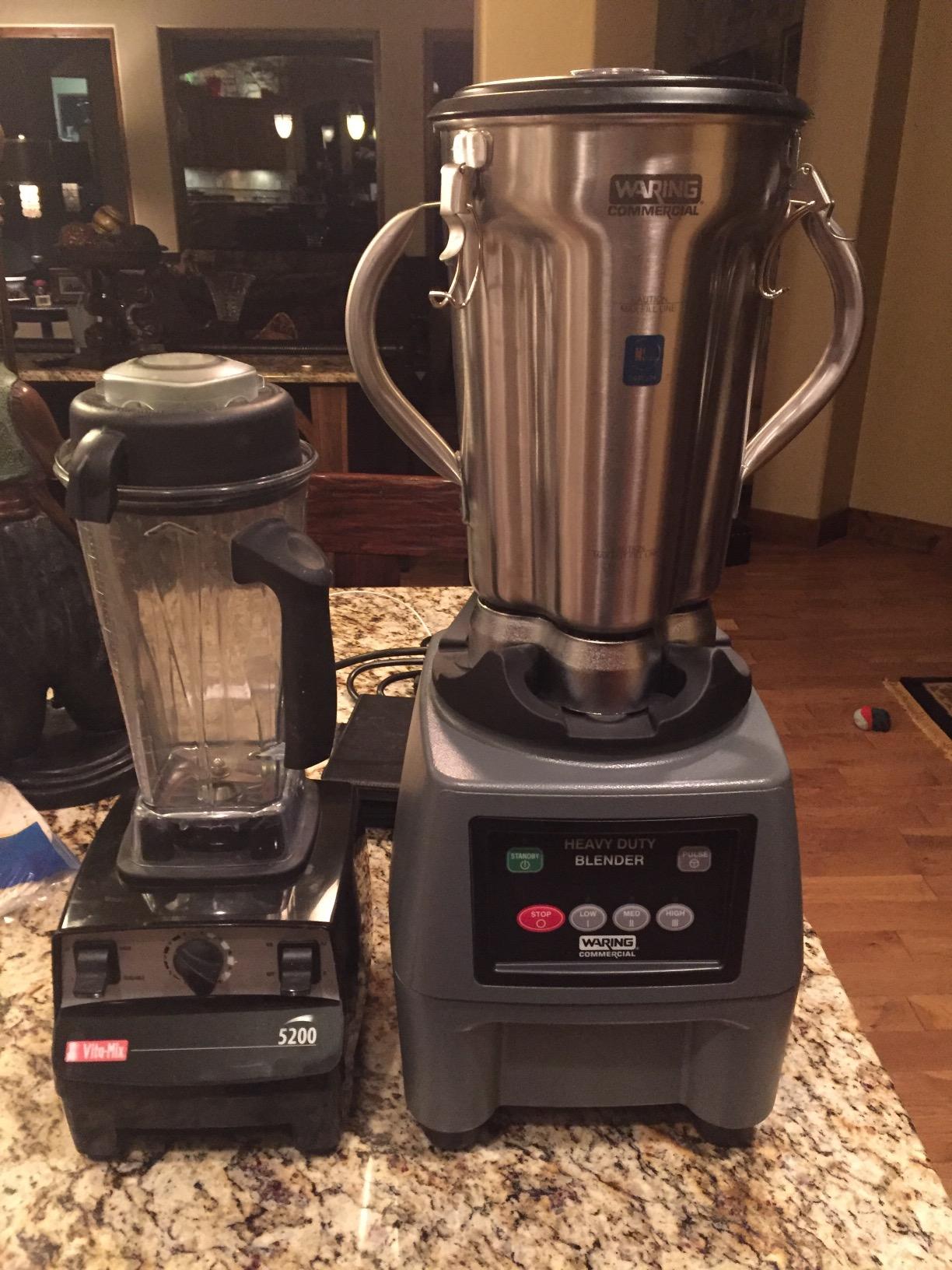 Waring Commercial Heavy Duty Blender, 3.75 HP Motor, Variable Speed Control, 1 Gallon Stainless Steel Container for Commercial Kitchens & Restaurants, CB15 customer photo 1