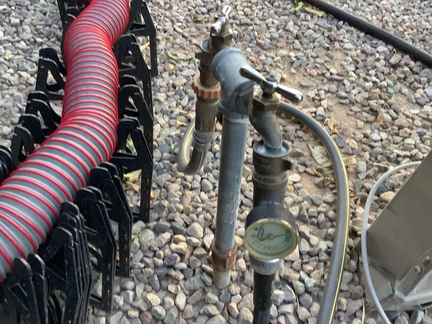 Camco Brass Water Pressure Regulator with Gauge - Helps Protect RV Plumbing and Hoses from High-Pressure City Water - Easy Read Gauge (40064) customer photo 1