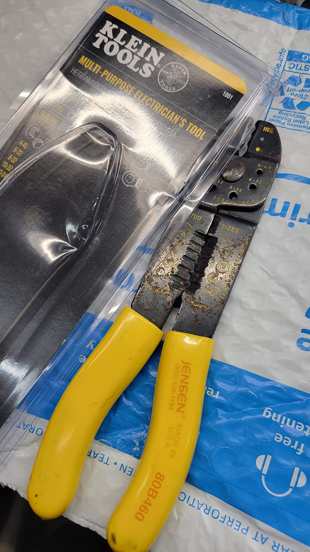 Klein Tools 1001 Multi Tool, Made in USA, Wire Stripper / Wire Cutter / Crimper for 8-22 AWG, Multi-Purpose Electrician Tool is 8.5-Inch Long customer photo 1