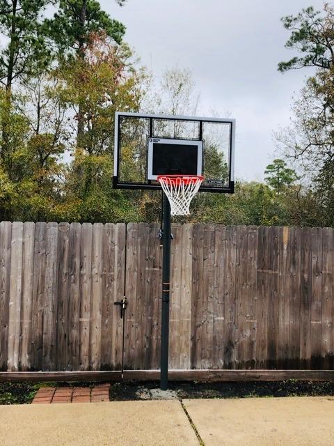 Lifetime Adjustable In-Ground Basketball Hoop (54-Inch Polycarbonate) customer photo 1