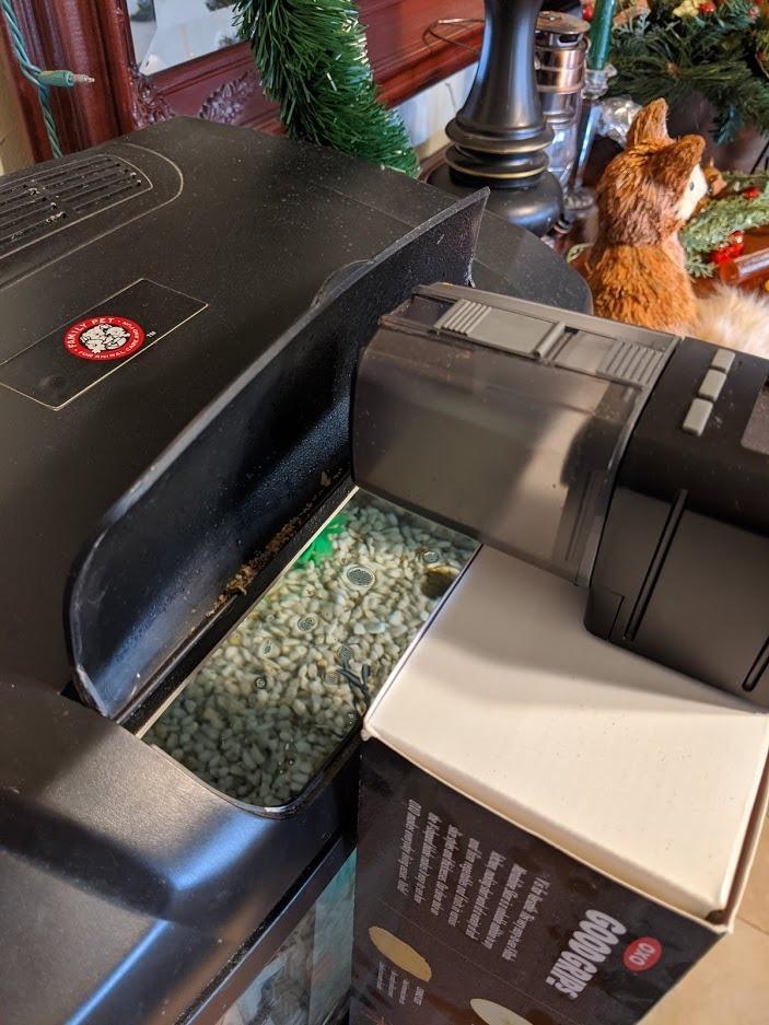 EHEIM Everyday Fish Feeder Programmable Automatic Food Dispenser customer photo 1