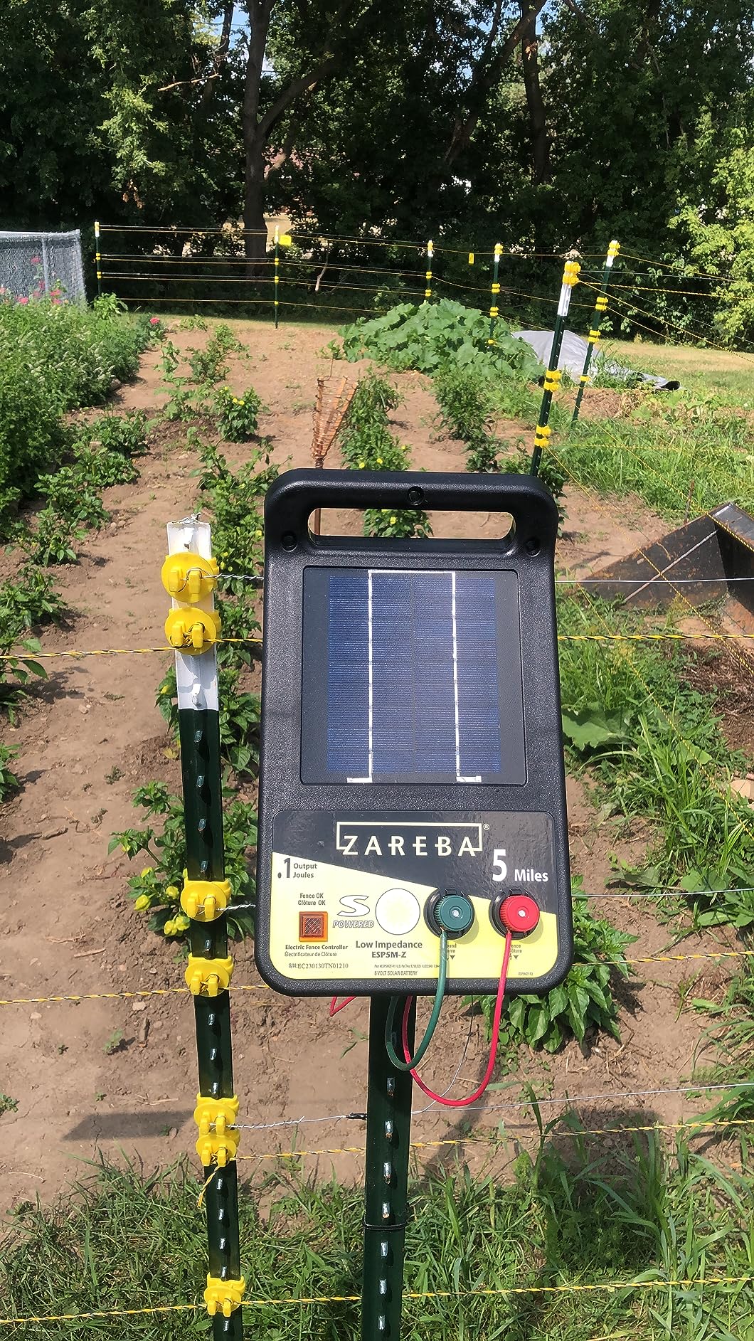 Zareba Solar Electric Fence Charger, 5 Mile Range Low Impedance Energizer customer photo 1