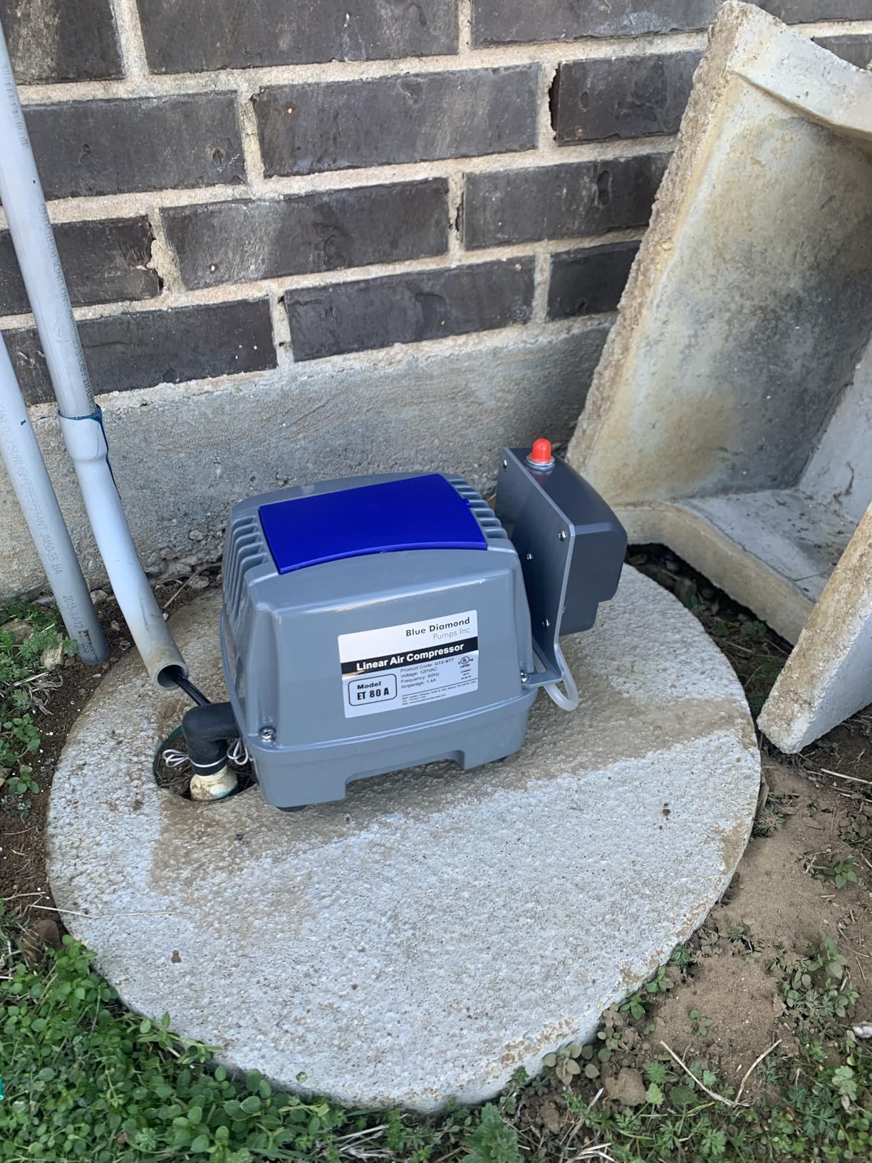 Blue Diamond ETA 80 Septic or Pond Linear Diaphragm Air Pump with built in Alarm customer photo 1