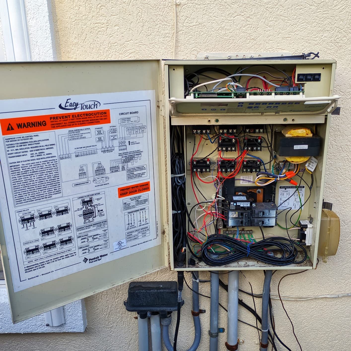 Pentair EC-342001 SuperFlo VS Variable Speed Pool Pump, 1.5 HP customer photo 1