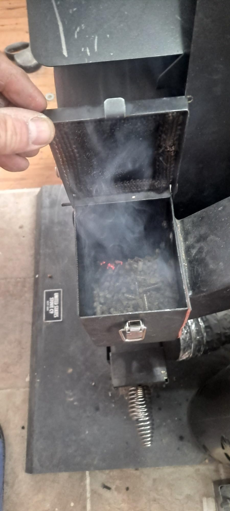 US Stove GW1949 Wiseway Non-Electric Pellet Stove customer photo 2