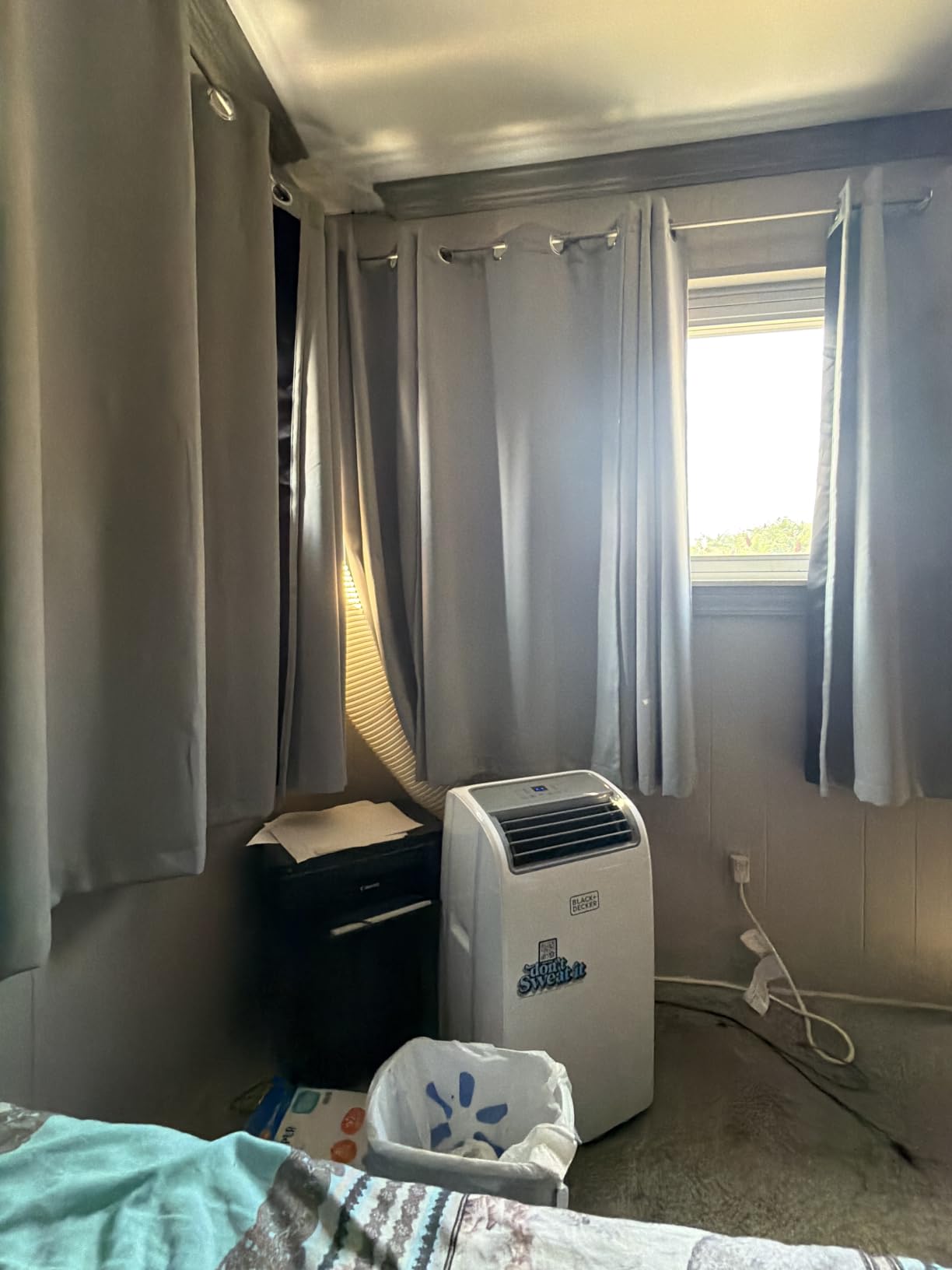 BLACK+DECKER Smart Portable Air Conditioner with Heat, 14,000 BTU, BPACT14HWT customer photo 1