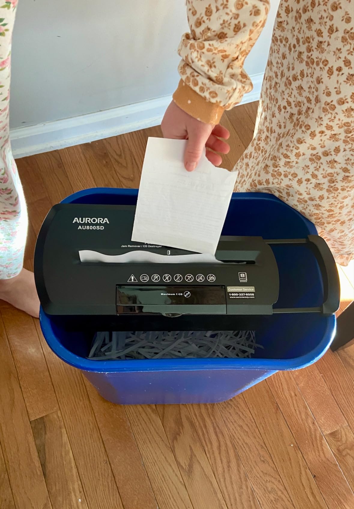 Aurora AU800SD Professional Strip Cut Paper Shredder/CD/Credit Card Shredder Without Wastebasket, 8-Sheet Strip-Cut No Basket, Black customer photo 1