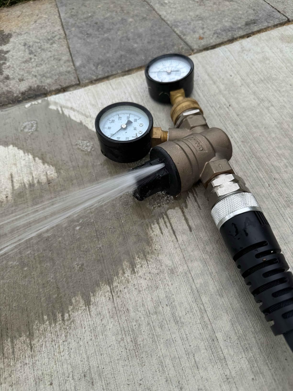 Camco Adjustable RV Water Pressure Regulator - Help Stop Damage to RV & Marine Appliances, Plumbing Fixtures, and Hoses - Standard Garden Hose Threads (40058) customer photo 1