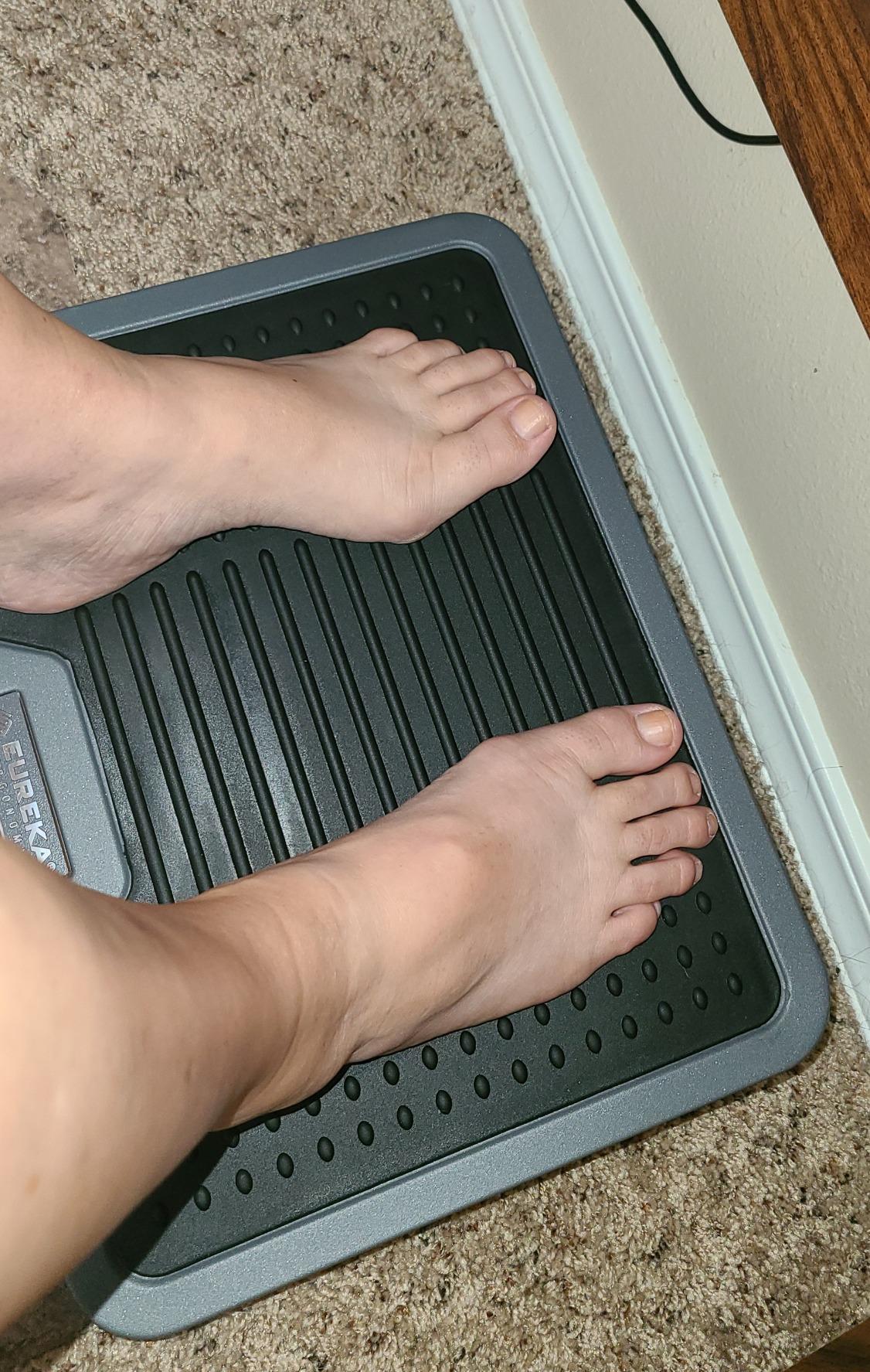 EUREKA ERGONOMIC Tilt Adjustable Footrest, Foot Rest for Under Desk at Work with Massage Surface, Office Foot Rest Under Desk with 20 Degree Tilt No Locking, Metal Frame customer photo 2