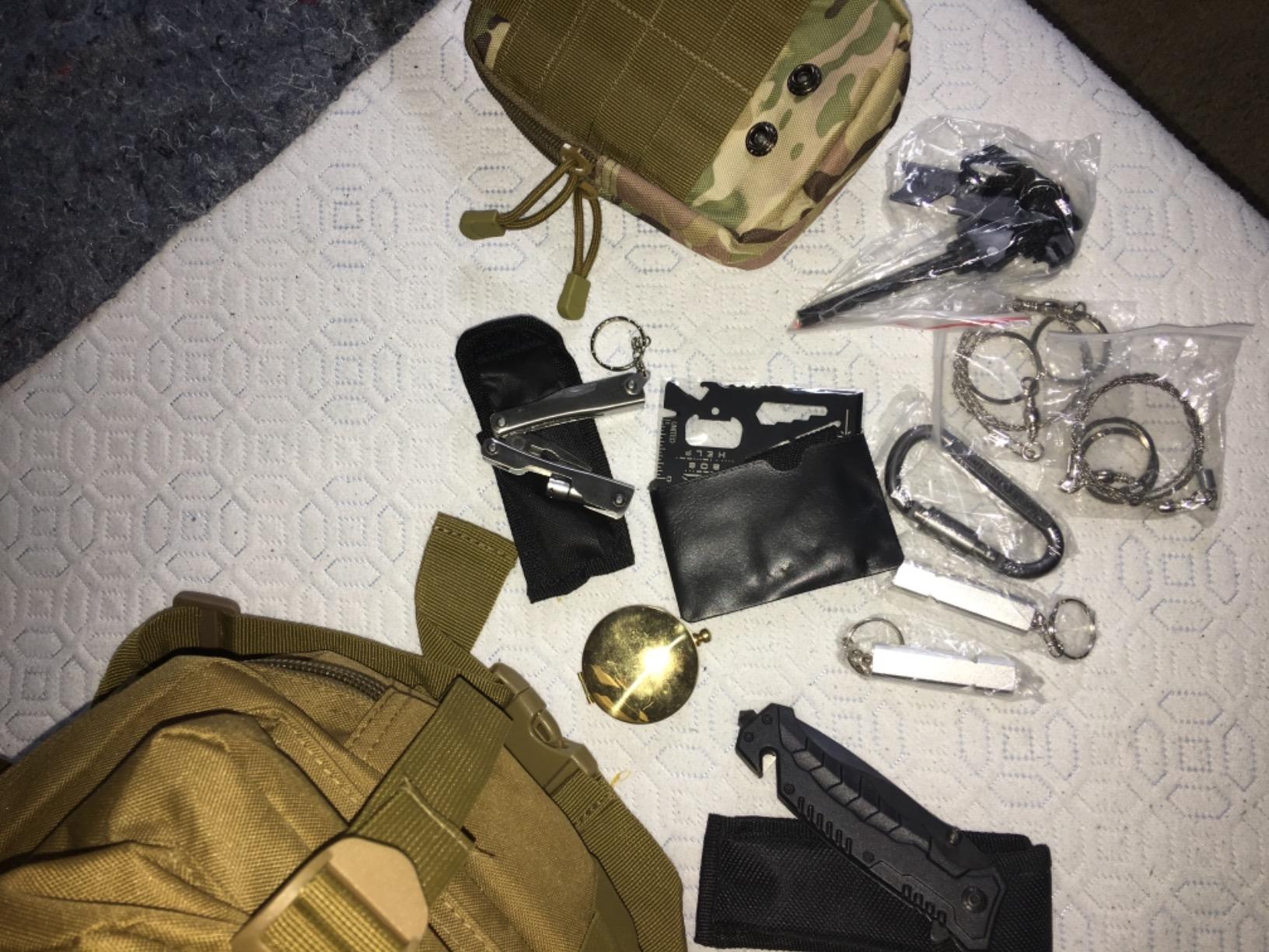 EVERLIT Complete 72 Hours Earthquake Bug Out Bag Emergency Survival Kit for Family. Be Prepared for Hurricanes, Floods, Tsunami, Other Disasters customer photo 2