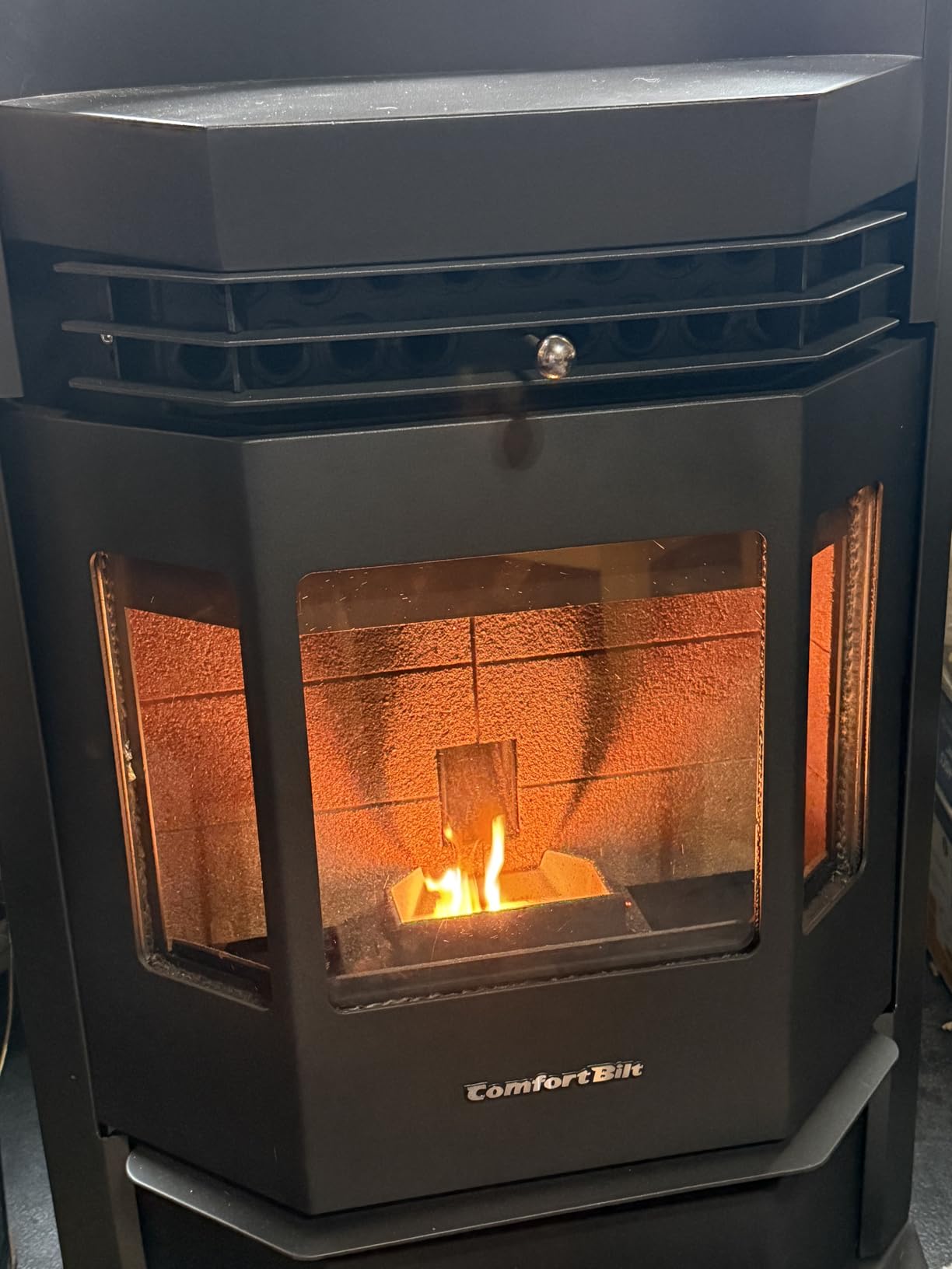 HP22-N Pellet Stove Black EPA Approved Smart Controller 80 Lb. Hopper customer photo 1