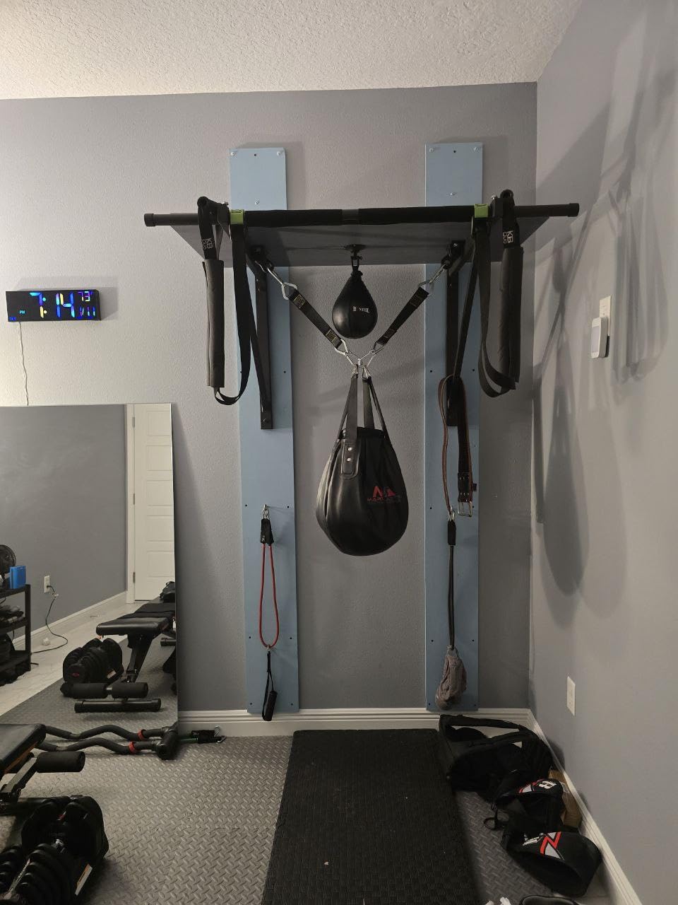 Hunter Leather Speed Bag for Boxing, Premium Cowhide Punching Speed Bag with Swivel customer photo 1