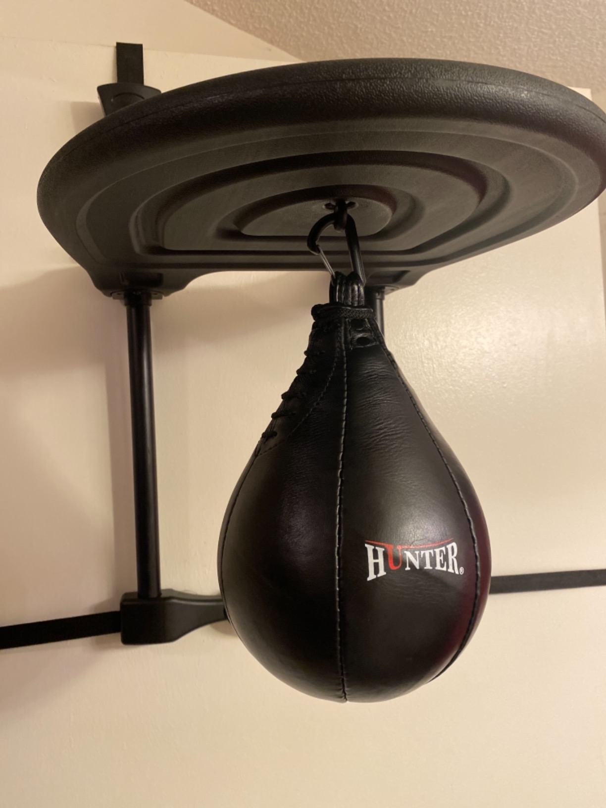 Hunter Leather Speed Bag for Boxing, Premium Cowhide Punching Speed Bag with Swivel customer photo 2