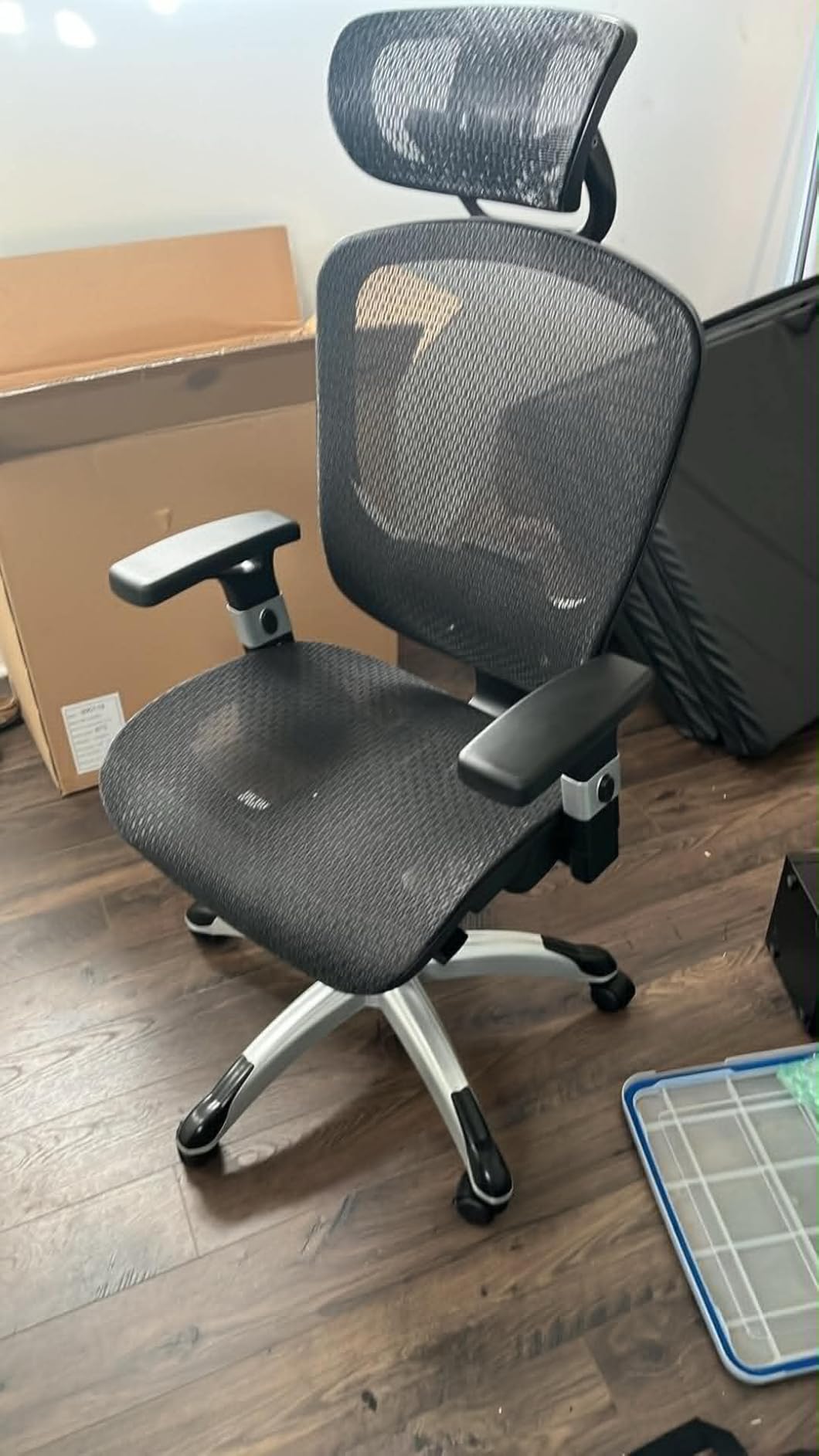 STAPLES Hyken Ergonomic Task Chair, Mesh, Ergonomic, Lumbar Support, Swivel, Gray customer photo 1