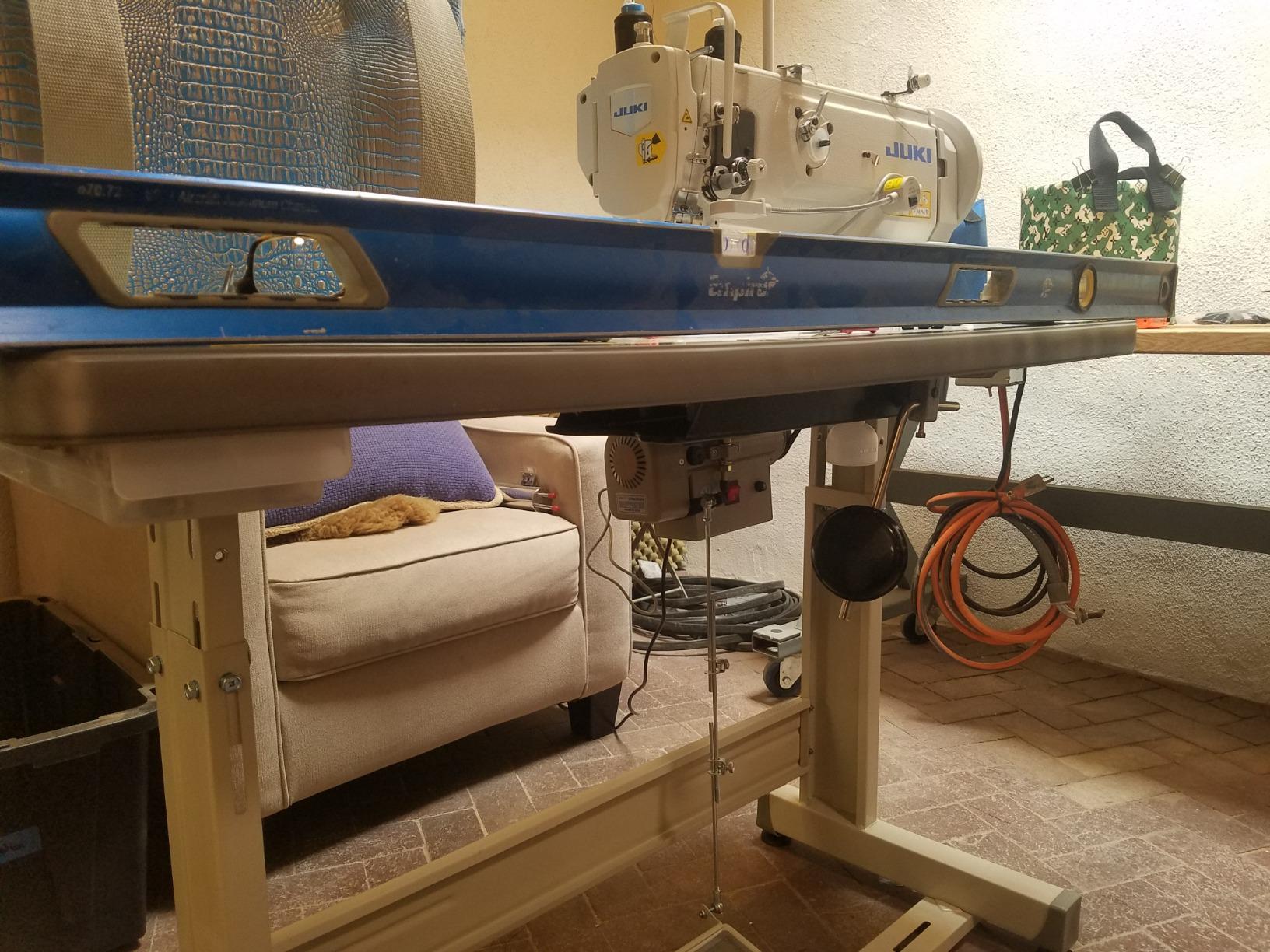 DNU-1541S Industrial Sewing w/Safety Mechanism DNU 1541 Walking Foot Needle Feed,servo Motor,Table,lamp. DIY. customer photo 1