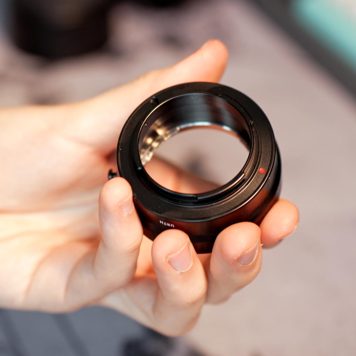Urth Lens Mount Adapter (Manual): Compatible with Minolta Rokkor (SR/MD/MC) Lens to Sony E Camera Body customer photo 2