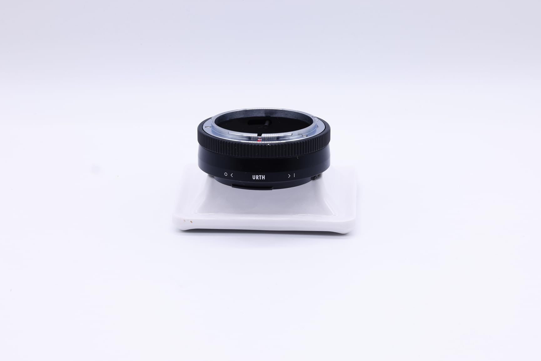 Urth Lens Mount Adapter (Manual): Compatible with Canon FD Lens to RF Camera Body customer photo 2