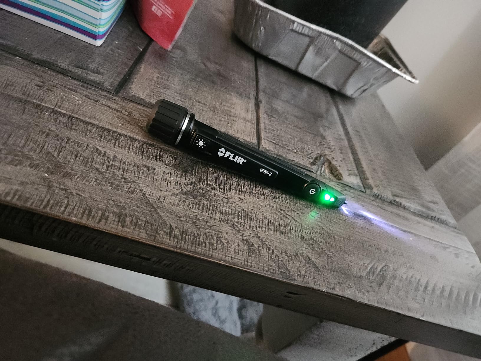 Flir VP50-2 Non-Contact Voltage Detector, CAT IV, 90-1000V AC, Light, Vibration and Beeper Alarms, LED Flashlight customer photo 1