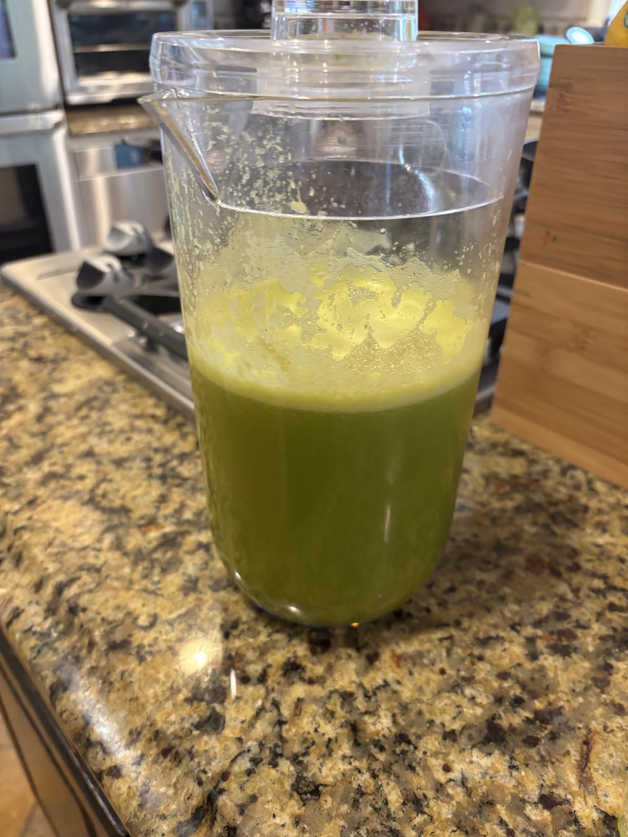 NutriBullet Juicer Pro Centrifugal Juicer Machine for Fruit, Vegetables, and Food Prep, 27 Ounces/1.5 Liters, 1000 Watts, Silver, NBJ50200 customer photo 2