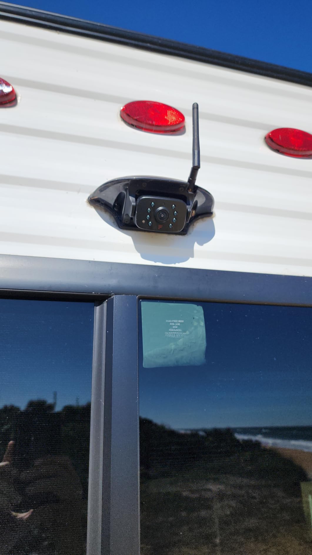 Vision S Wireless 3-Camera RV System with 5