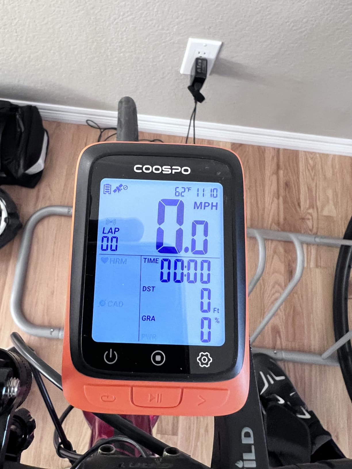 COOSPO Bike Computer Wireless GPS, Cycling Computer GPS Bike Tracker with Bluetooth/ANT+, Waterproof Bicycle Computer GPS Speedometer customer photo 1
