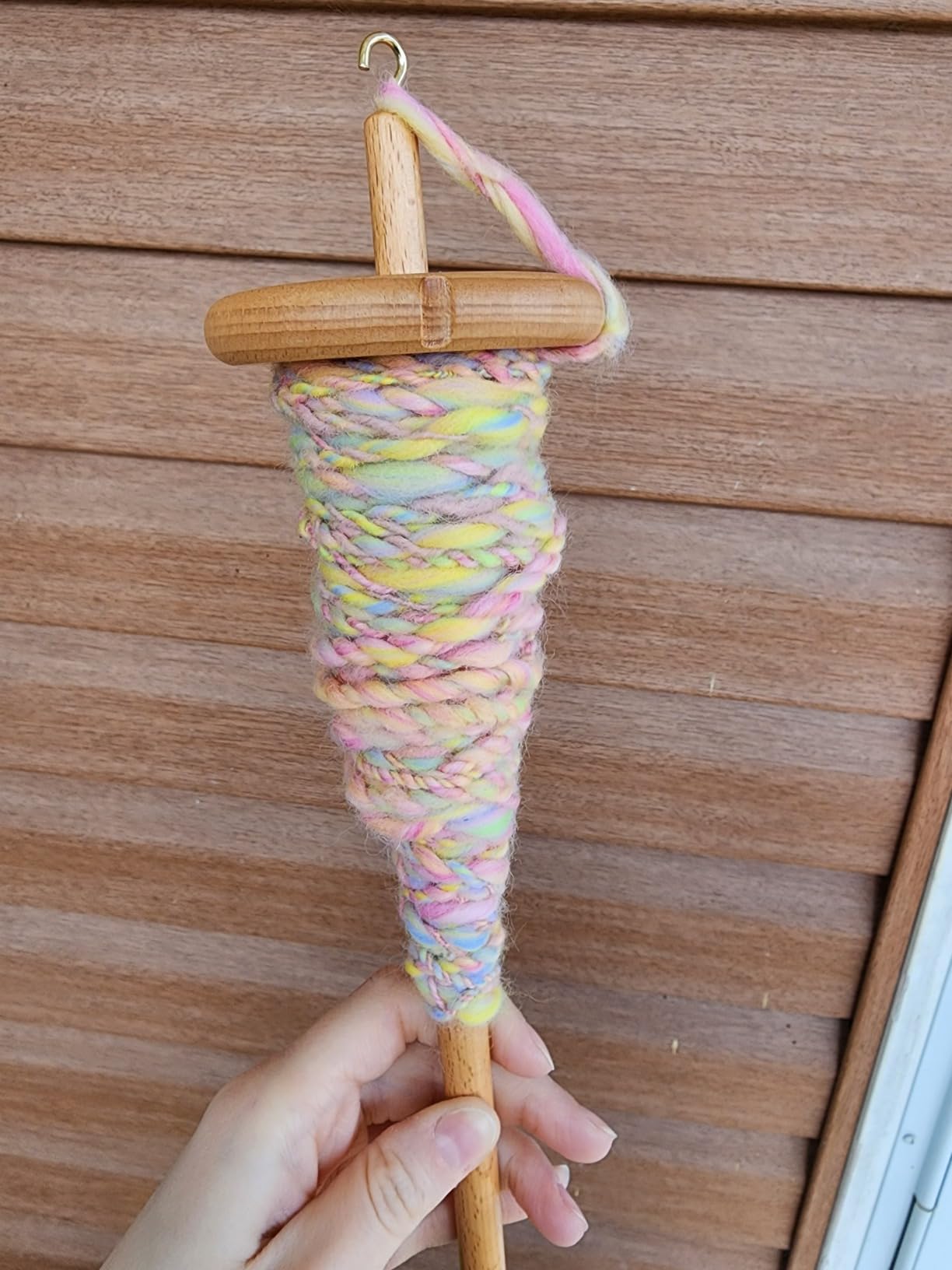 DICHA 3 Inch Drop Spindle Kit- High Low Whorl Wooden Spindles with 5.6 Oz Merino Wool/Top and Instructions-Weaving Spinning Wheels for Beginners-All in A Gift Box-Perfect Spinner Gifts customer photo 1