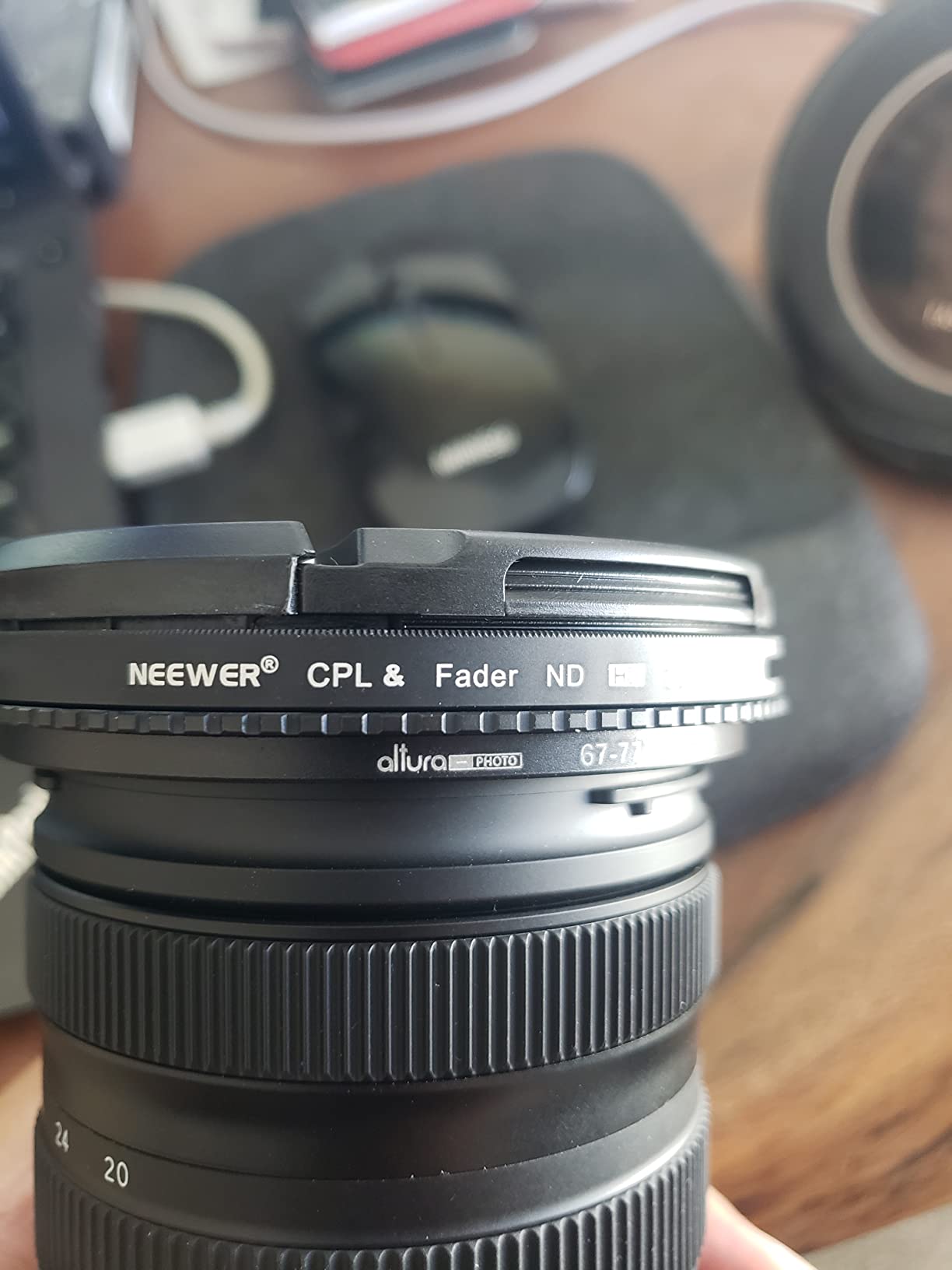 NEEWER 2 in 1 67mm Variable ND Filter ND2-ND32&CPL Filter (Circular Polarizer) No X Cross/30 Layer Nano Coated/HD Optical Glass/Ultra Slim Aluminum Alloy Frame/Water Resistant/Scratch Resistant customer photo 2