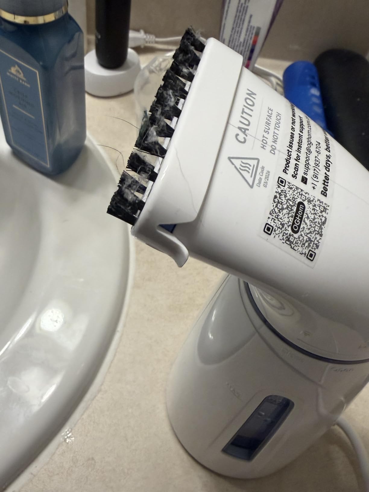 OGHom Steamer for Clothes, Handheld Clothing Steamer for Garment, 240ml Big Capacity 700W Portable Travel Steam Iron (Only for 120V) customer photo 2