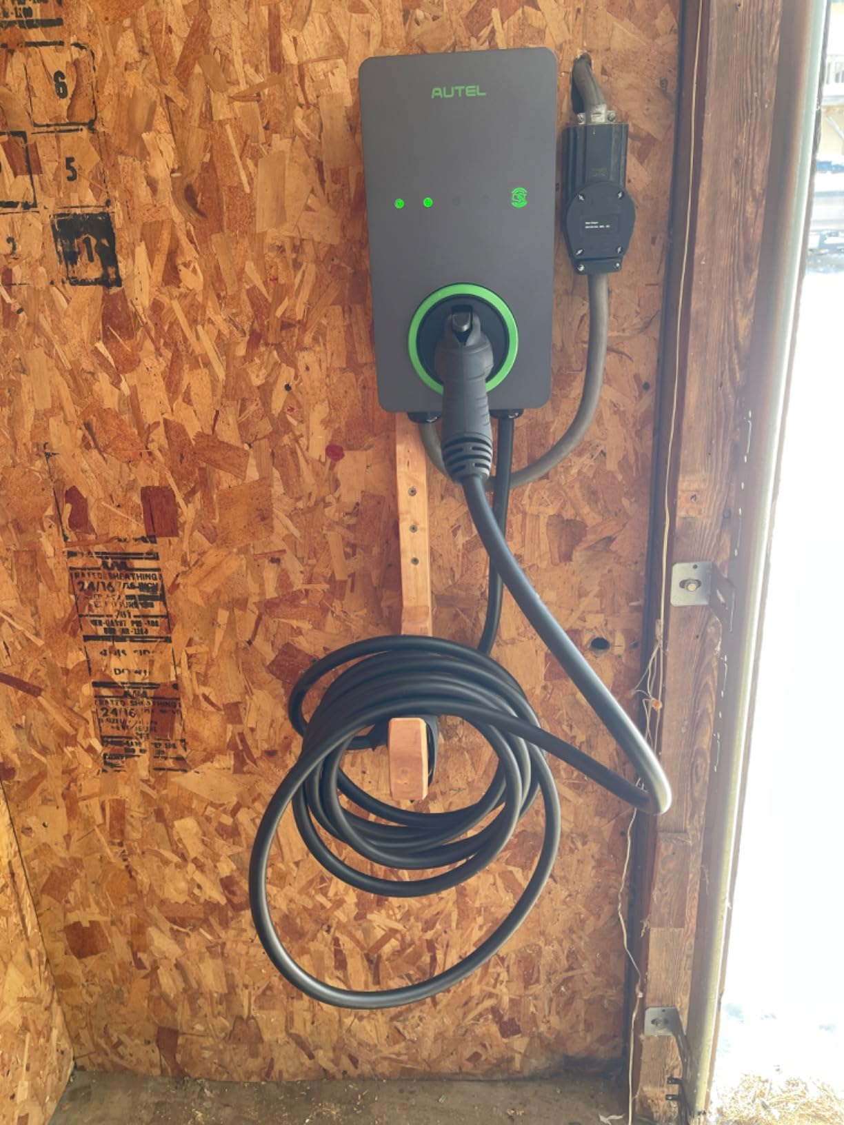 Autel Level 2 EV Charger up to 50Amp, 240V, Indoor/Outdoor Car Charging Station with J1772 Connector, Wi-Fi and Bluetooth Enabled EVSE, 25-Foot Cable, Hardwired customer photo 1