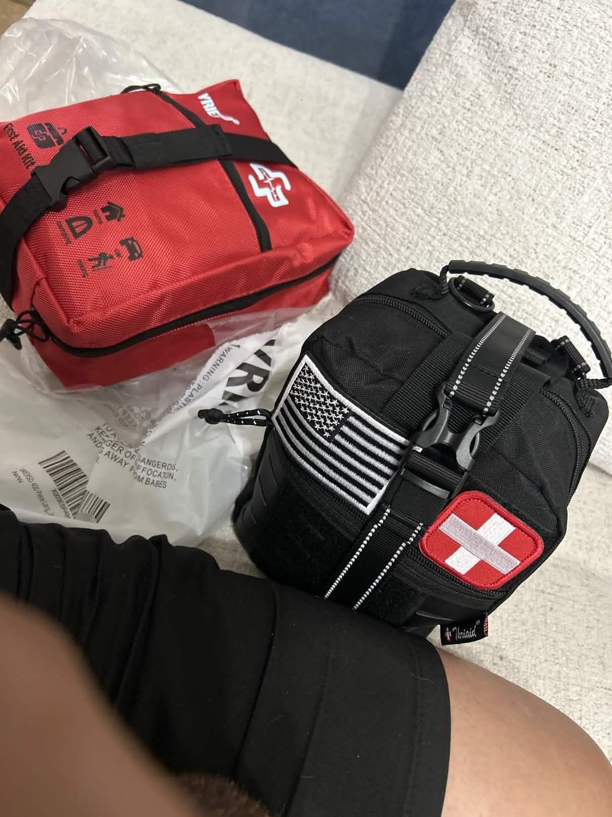 VRIEXSD 400 Piece Large First Aid Kit Premium Emergency Kits for Home, Office, Car, Outdoor, Hiking, Travel, Camping, Survival Medical First Aid Bag, Red customer photo 2