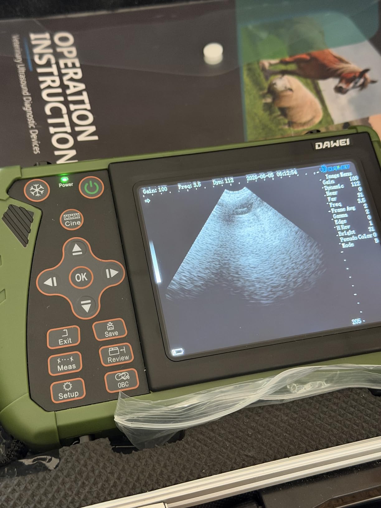 DAWEI Veterinary Ultrasound Machine for Pregnancy Portable Vet Handheld Scanner B-Ultra Sound Lightweight Ultrasound with 3.5Mhz Waterproof Probe for Pig, Sheep, Dog use customer photo 1
