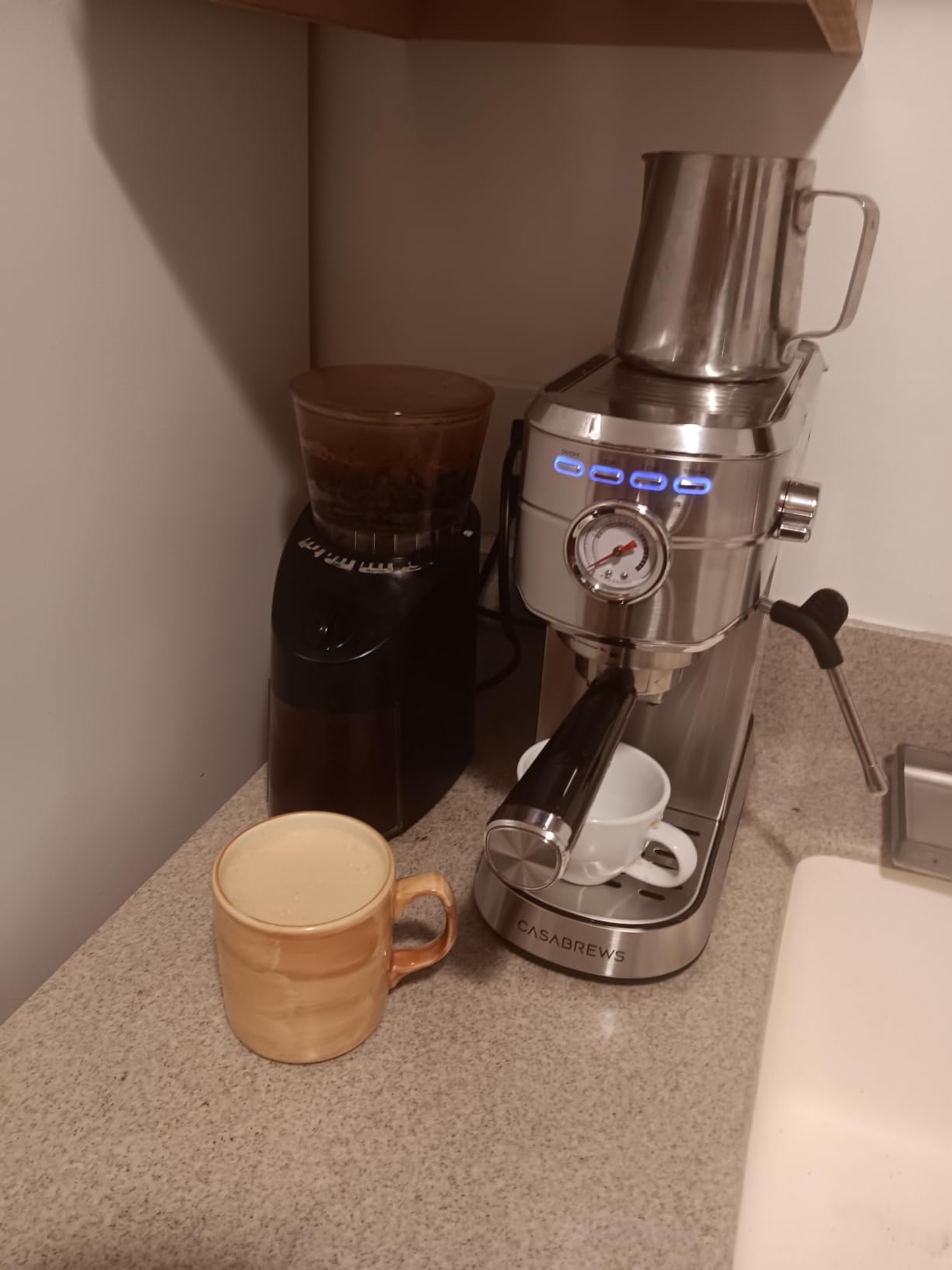 CASABREWS CM5418 Espresso Maker, Compact Espresso Machine with Milk Frother customer photo 1