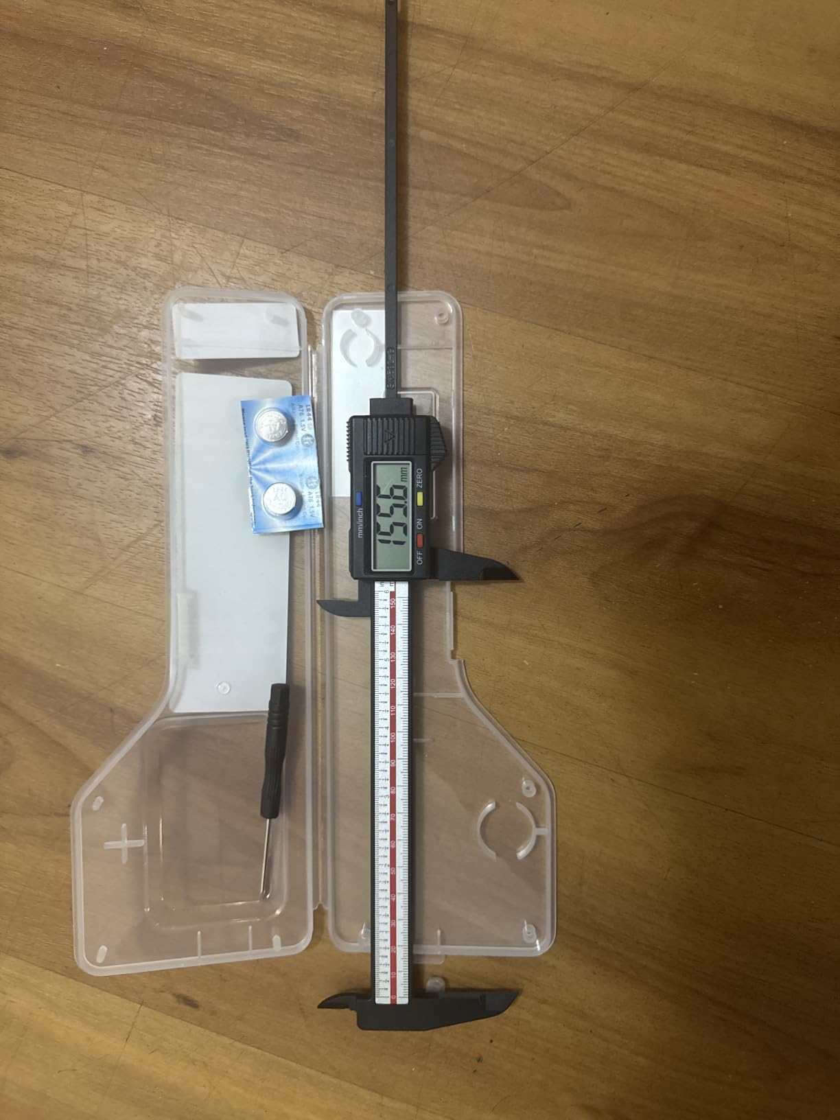 Digital Caliper, Esydon Upgraded Calipers 6 inch, Measuring Tool, Electronic Ruler, with Large LCD Screen, Auto-Off Feature, Inch and Millimeter Conversion, Plastic Case, Perfect for Household, DIY customer photo 1