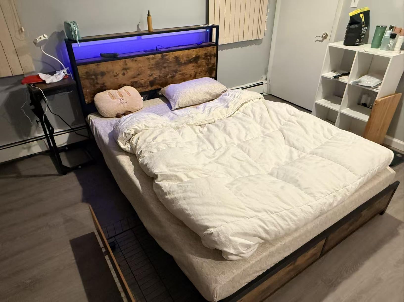 Lifezone Queen Bed Frame with 2-Tier Storage Headboard, Metal Platform Bed Frame with 4 Storage Drawers, Built in Charging Station & LED, Noise-Free/Metal Support/No Box Spring Needed, Vintage Brown customer photo 2