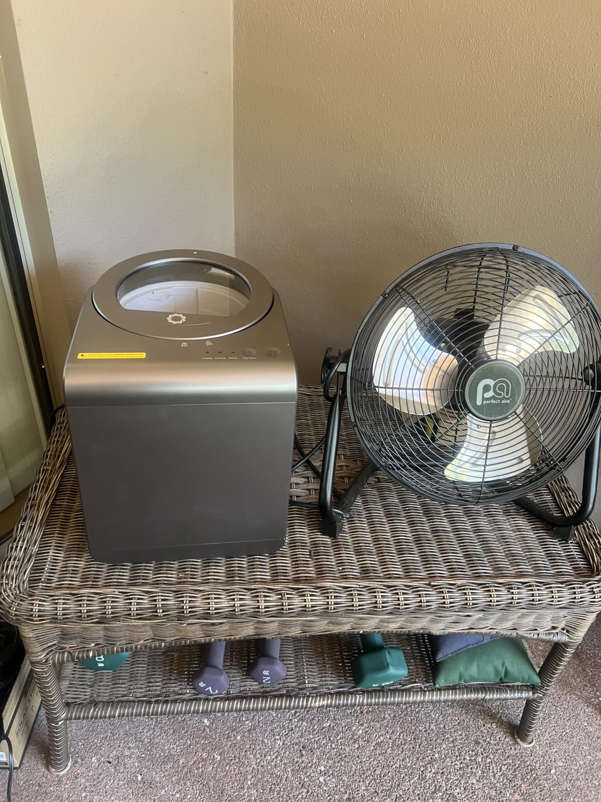 Airthereal R500-V Electric Composter, Visual Glass Cover, 2.5L, Grey | Visual Glass Cover, Upgraded SHARKSDEN Tri-blade, 90% Reduction in Waste Volume customer photo 1