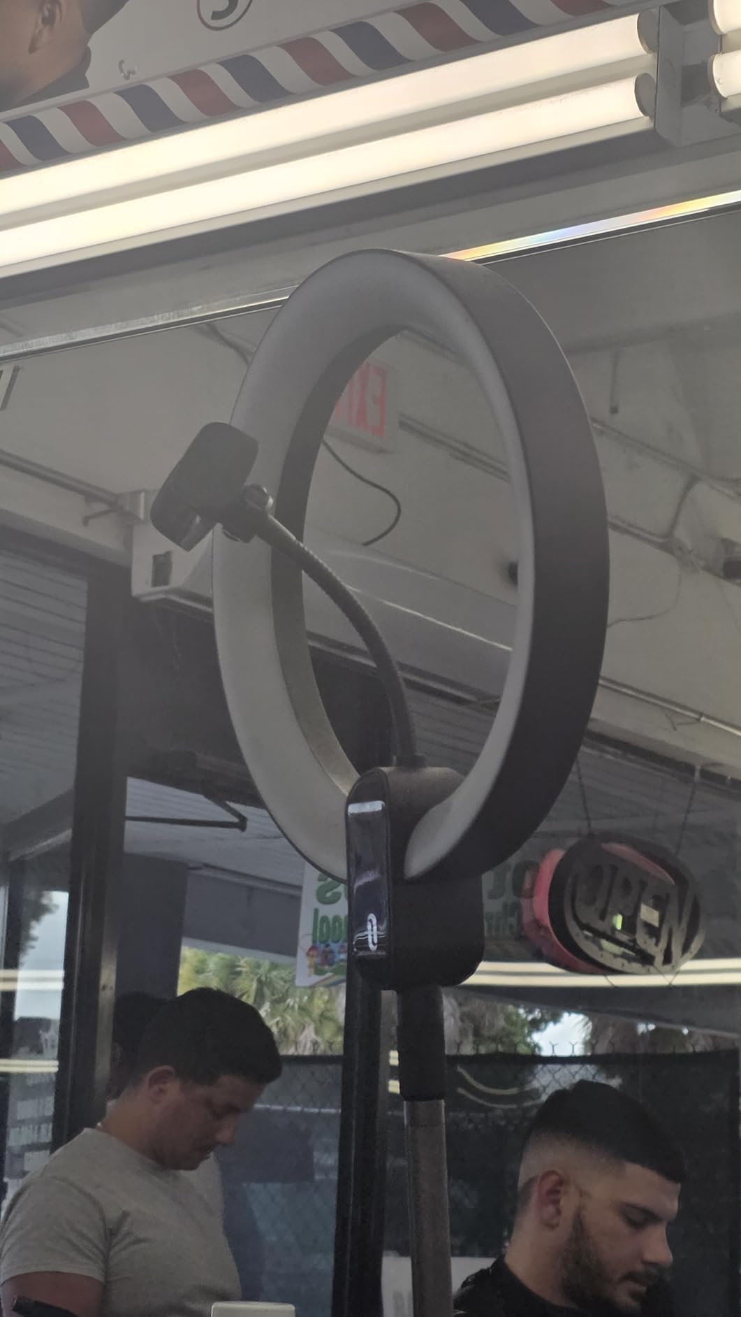 Hagibis 21 inch Ring Light with Stand Outer 55W 5600k Dimmable LED Light, Tripod Stand, Phone Holder, Remote Controller, Carrying Bag, CRI 97+ 2540lux, for Streaming Home Office Zoom Call Lighting customer photo 2