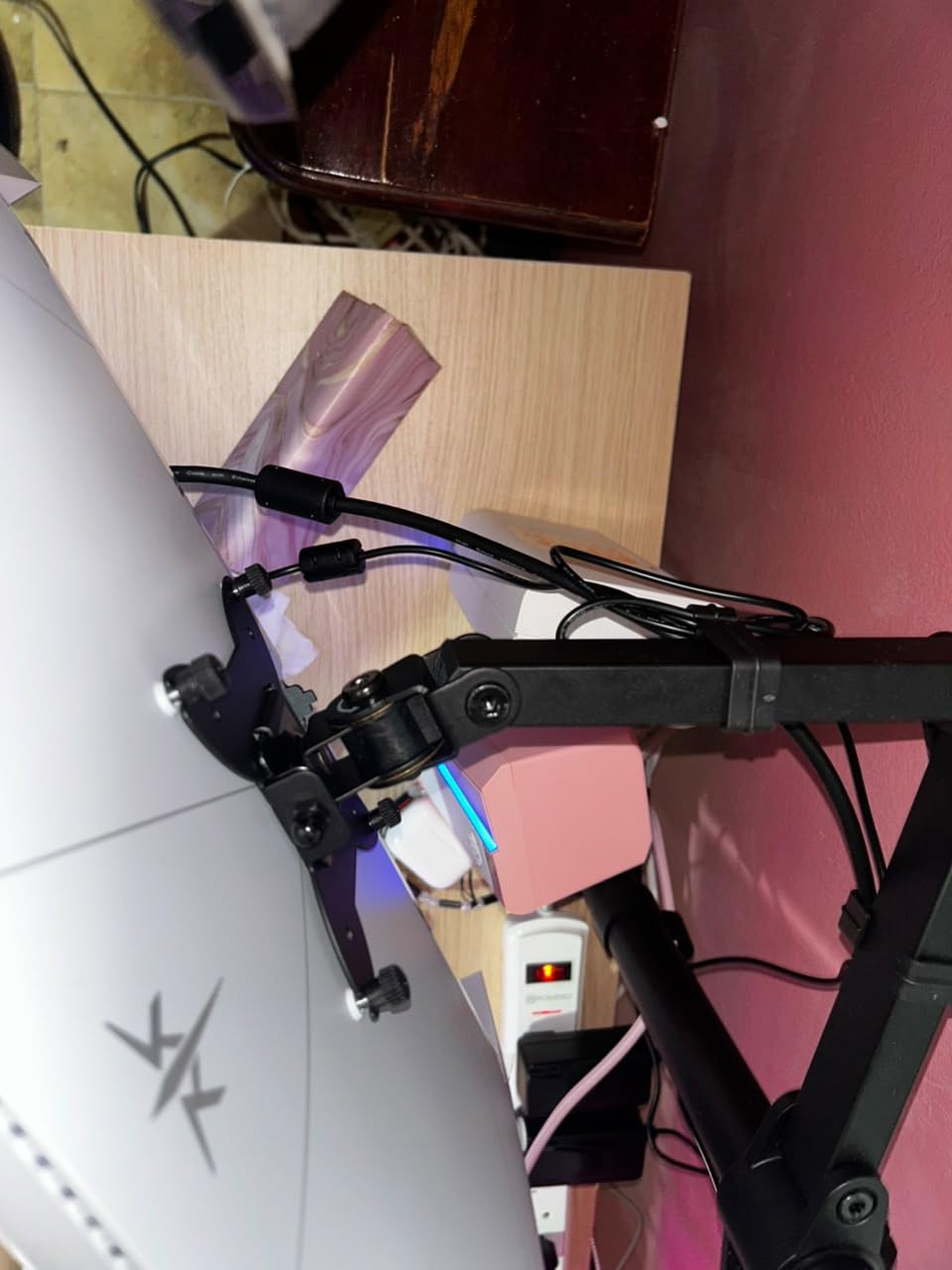 Amazon Basics Gas Spring Dual Monitor Arm Desk Mount, Adjustable Tension, Fits 15-27 Inch Monitors, Supports 4.4-15.4 lbs Each Arm, VESA 75x75/100x100, Black customer photo 1