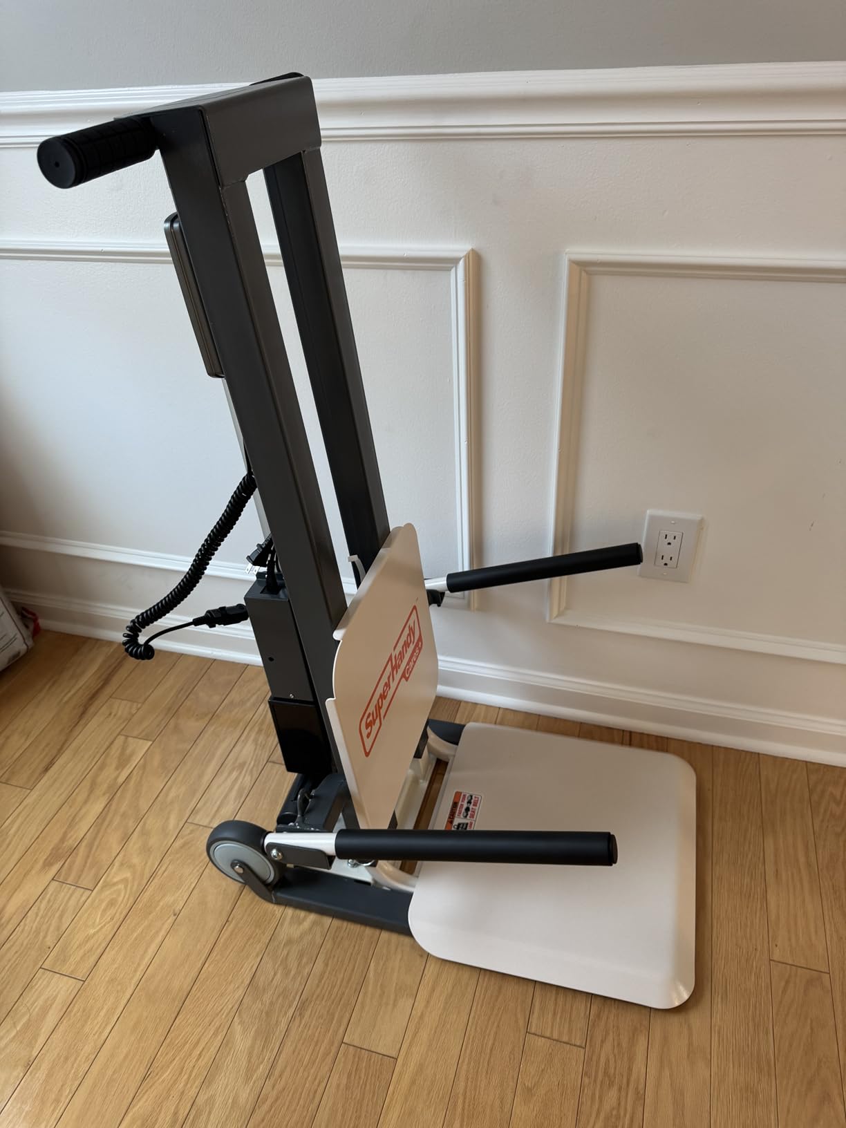 SuperHandy GoRise Electric Floor to Stand Lift - 500 Lbs Capacity, Standing Assistance, Portable, Adjustable, Ergonomic, Easy Storage, Patent Pending (FS (Floor Lift)) customer photo 1
