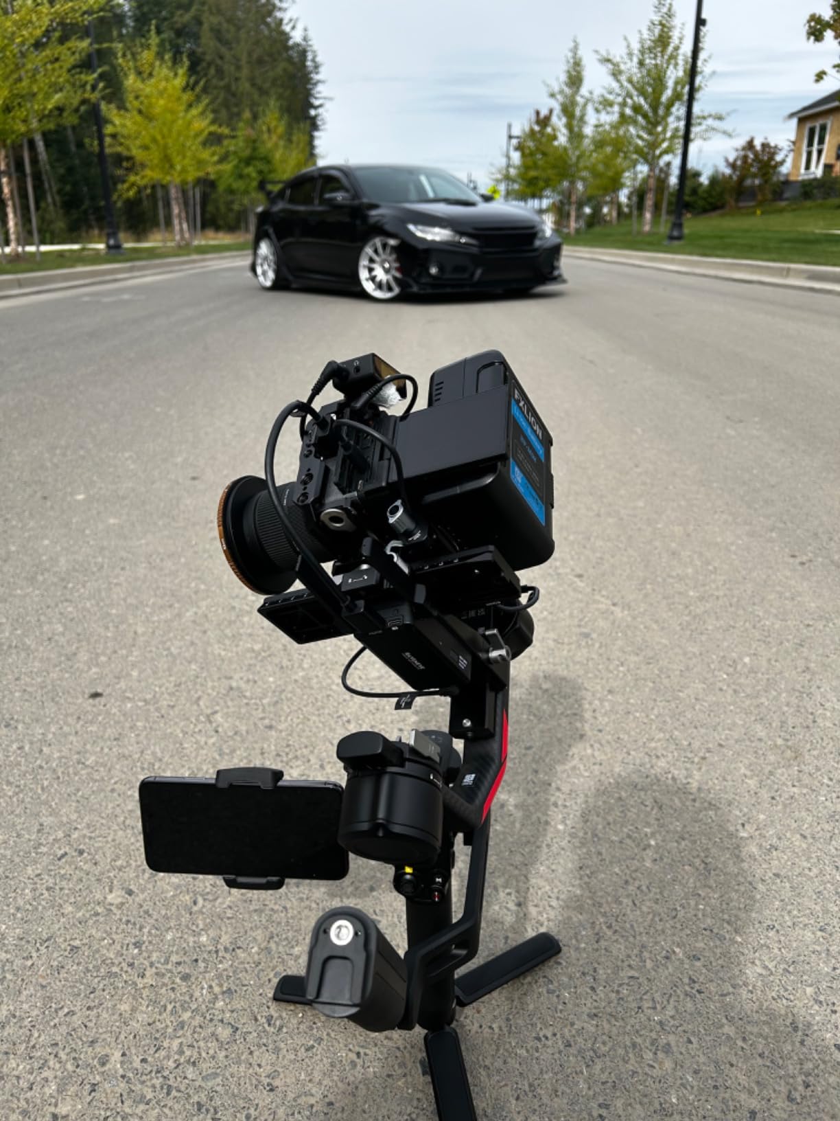 DJI RS 4 Pro, Gimbal Stabilizer for DSLR & Cinema Cameras | 4.5kg Payload, 2nd-Gen Native Vertical Shooting, Dual Focus & Zoom Motors customer photo 2