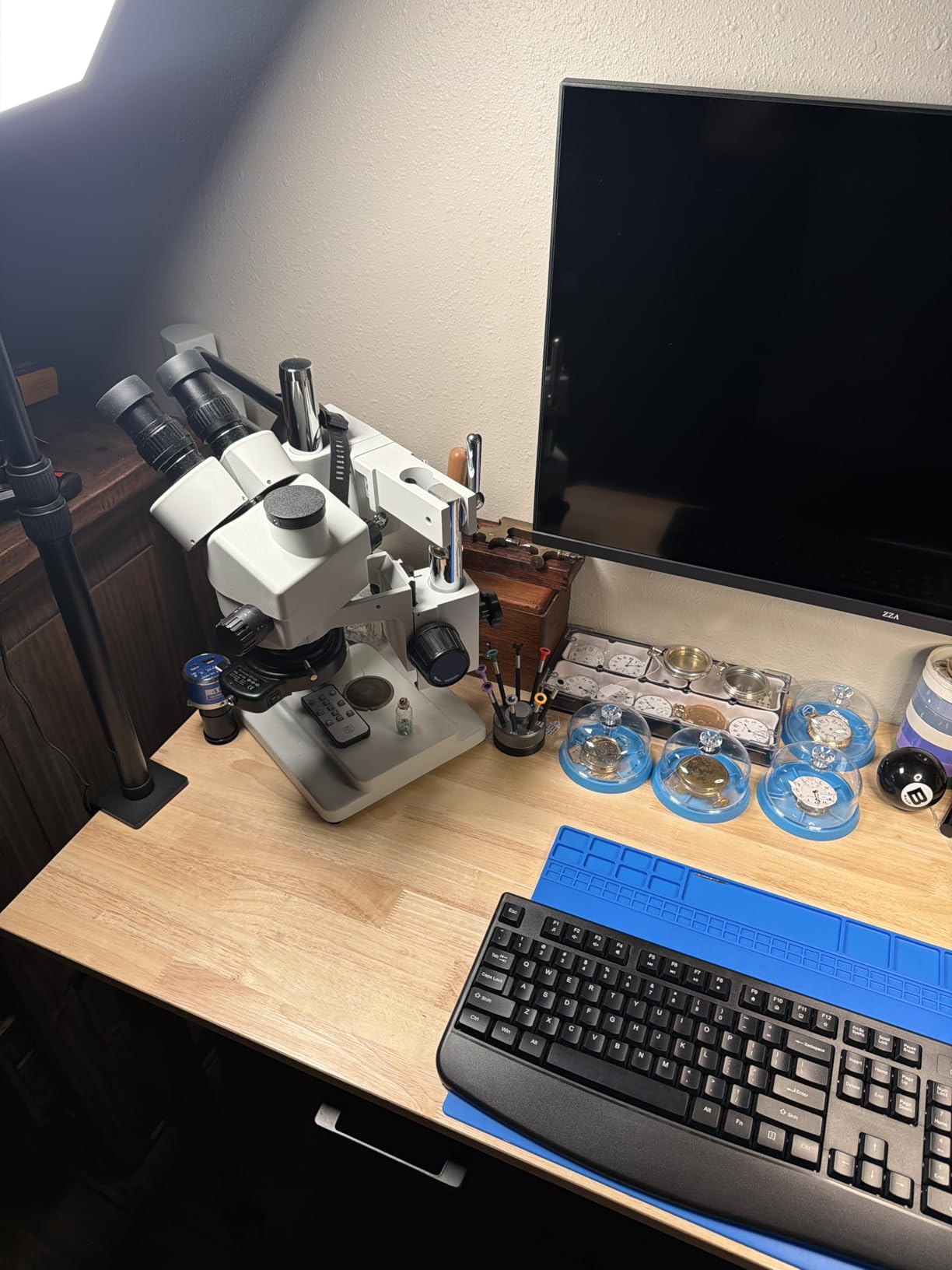 Professional Trinocular Stereo Zoom Microscope, 3.5X-90X Magnification with WF10X Eyepieces, 0.7X-4.5X Zoom Objective and 0.5X & 2.0X Auxiliary Lens, Double-Arm Boom Stand, 56S LED Ring Light customer photo 2