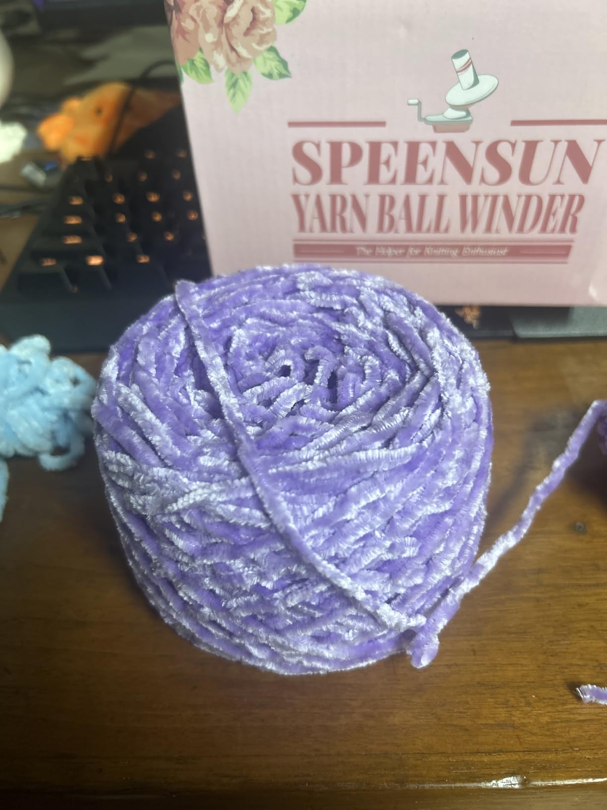 SPEENSUN 3.5 OZ Yarn Ball Winder, Low Noise Spinner for Crocheting, Grey | ABS Manual Ball Maker with Non-Slip Table Clamp, Easy Install Knitting Tool, Smooth Operation for Yarns Below Size 5 customer photo 1