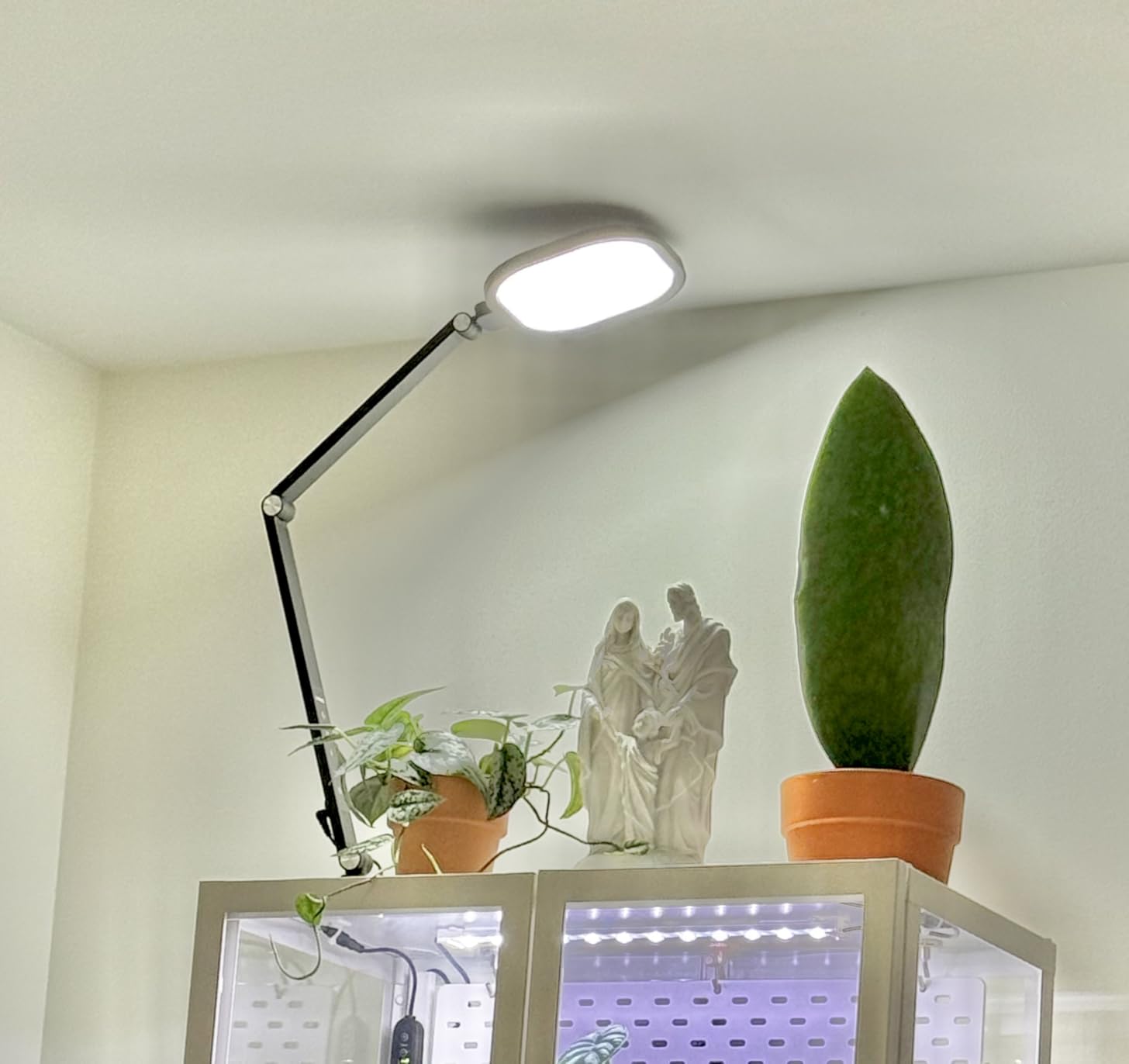 LED Desk Lamp for Home Office, Soft Edge-lit Design - Modern Style | Eye-Caring Diffused Light, Professional Computer Light for Reading, Crafts & Zoom, Dimmable with 30 Modes, Memory & Timer customer photo 1